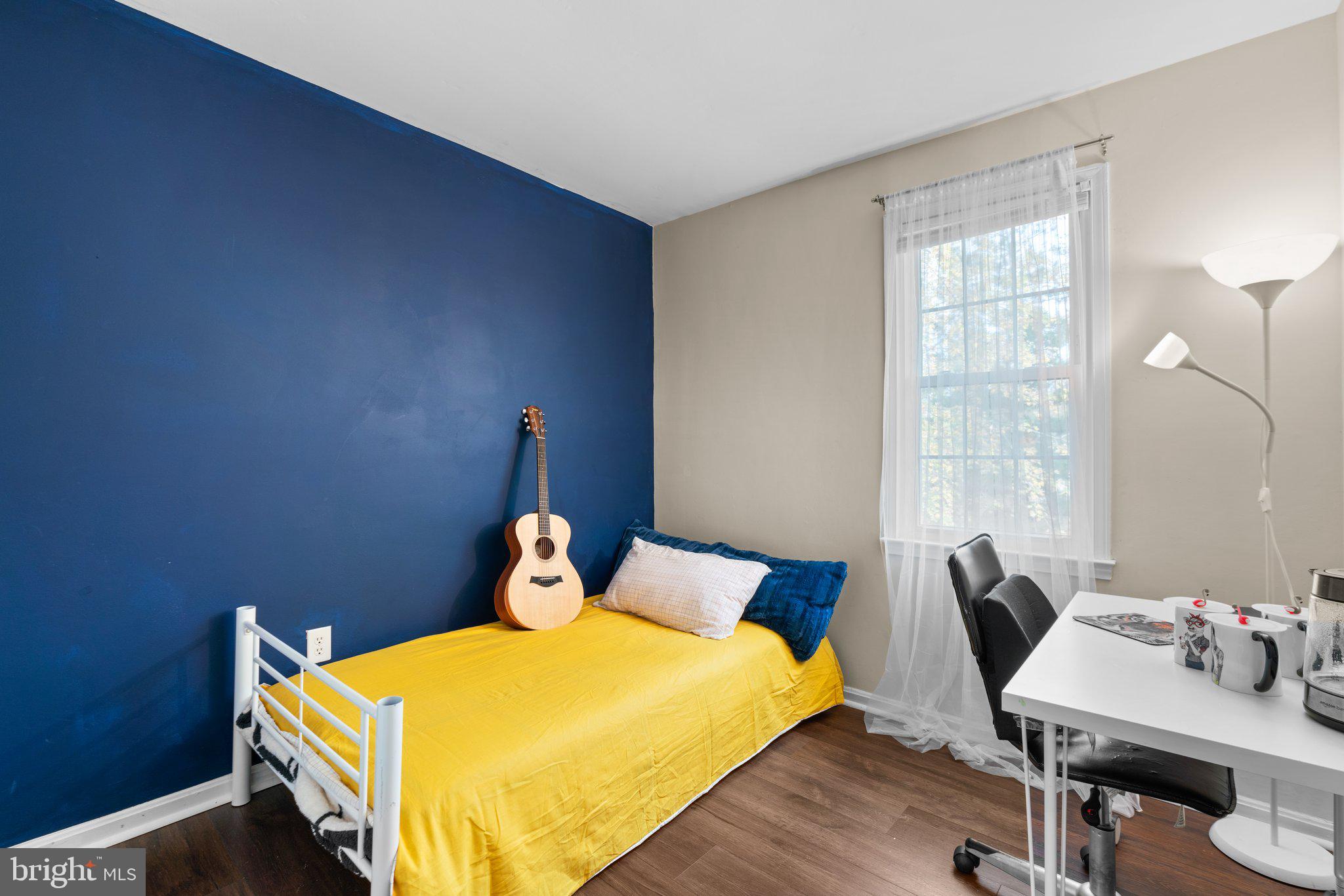 SHADY GROVE VILLAGE - Residential