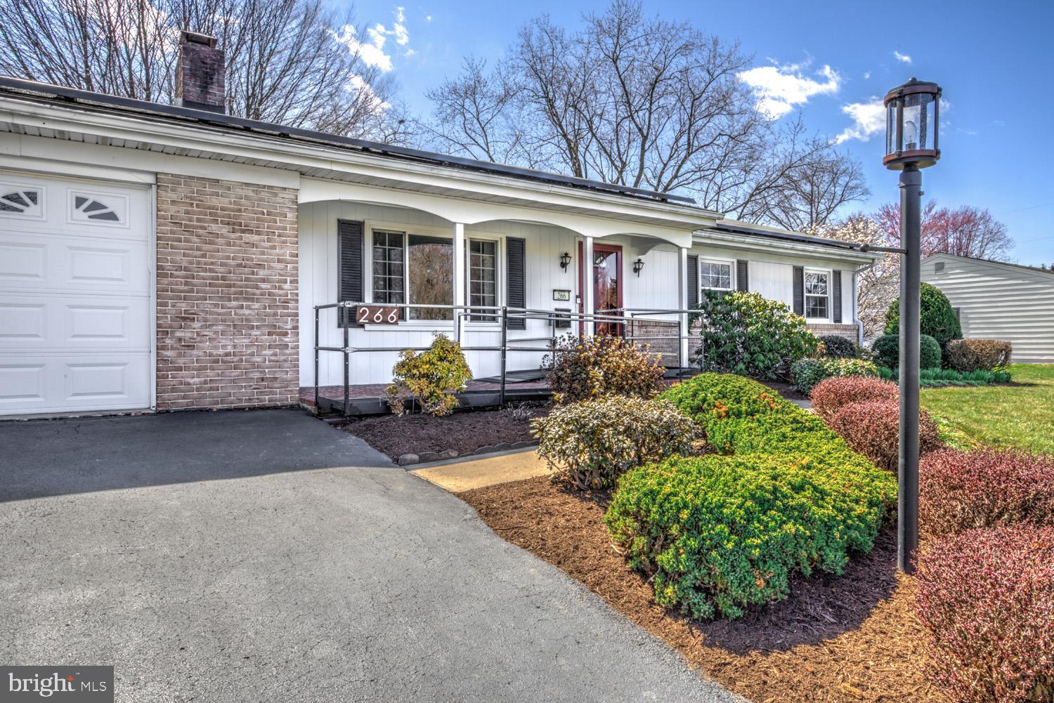 MEADOW VIEW ESTATES - Residential