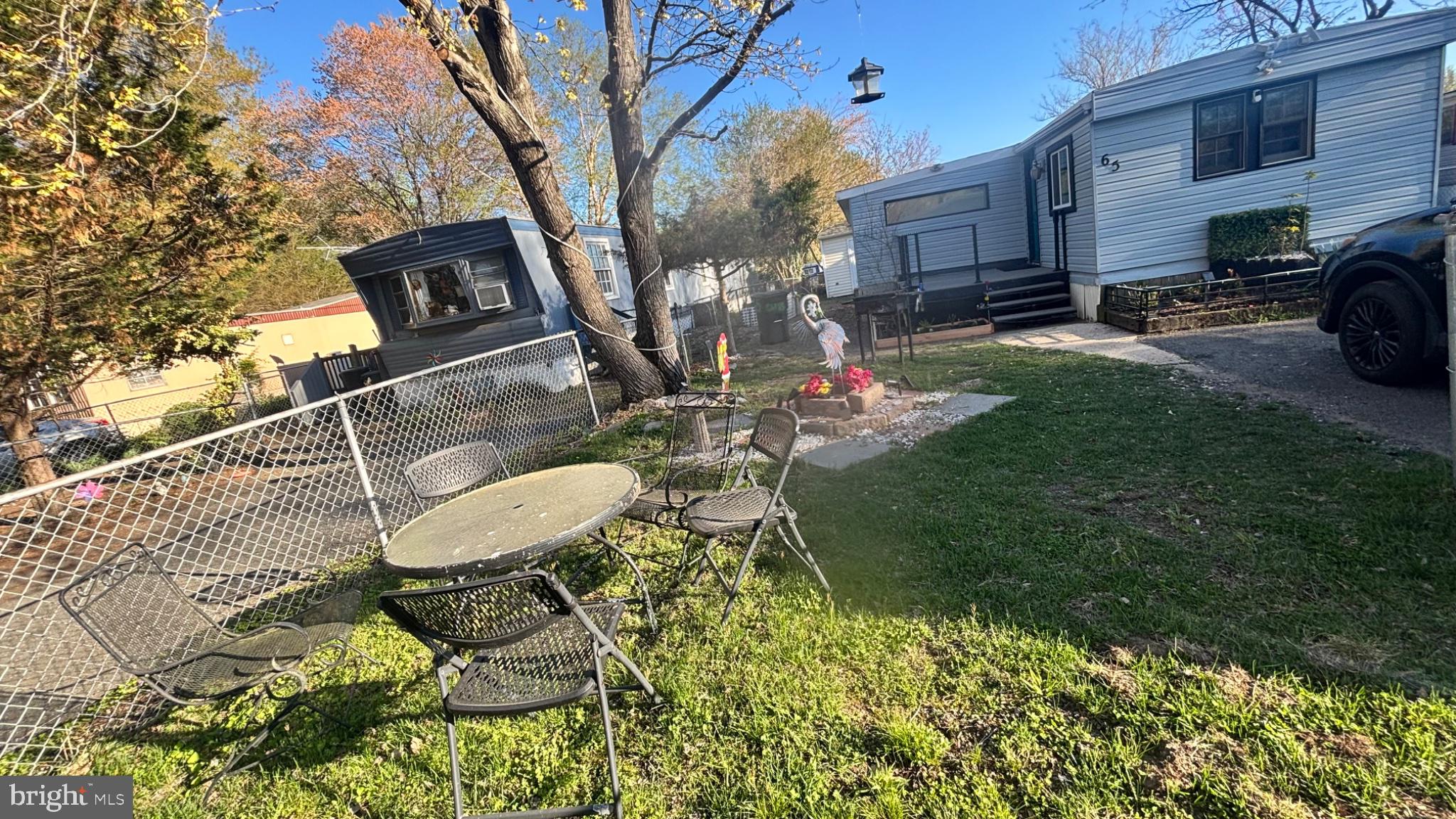 LYONS CREEK MOBILE ESTATES - Residential