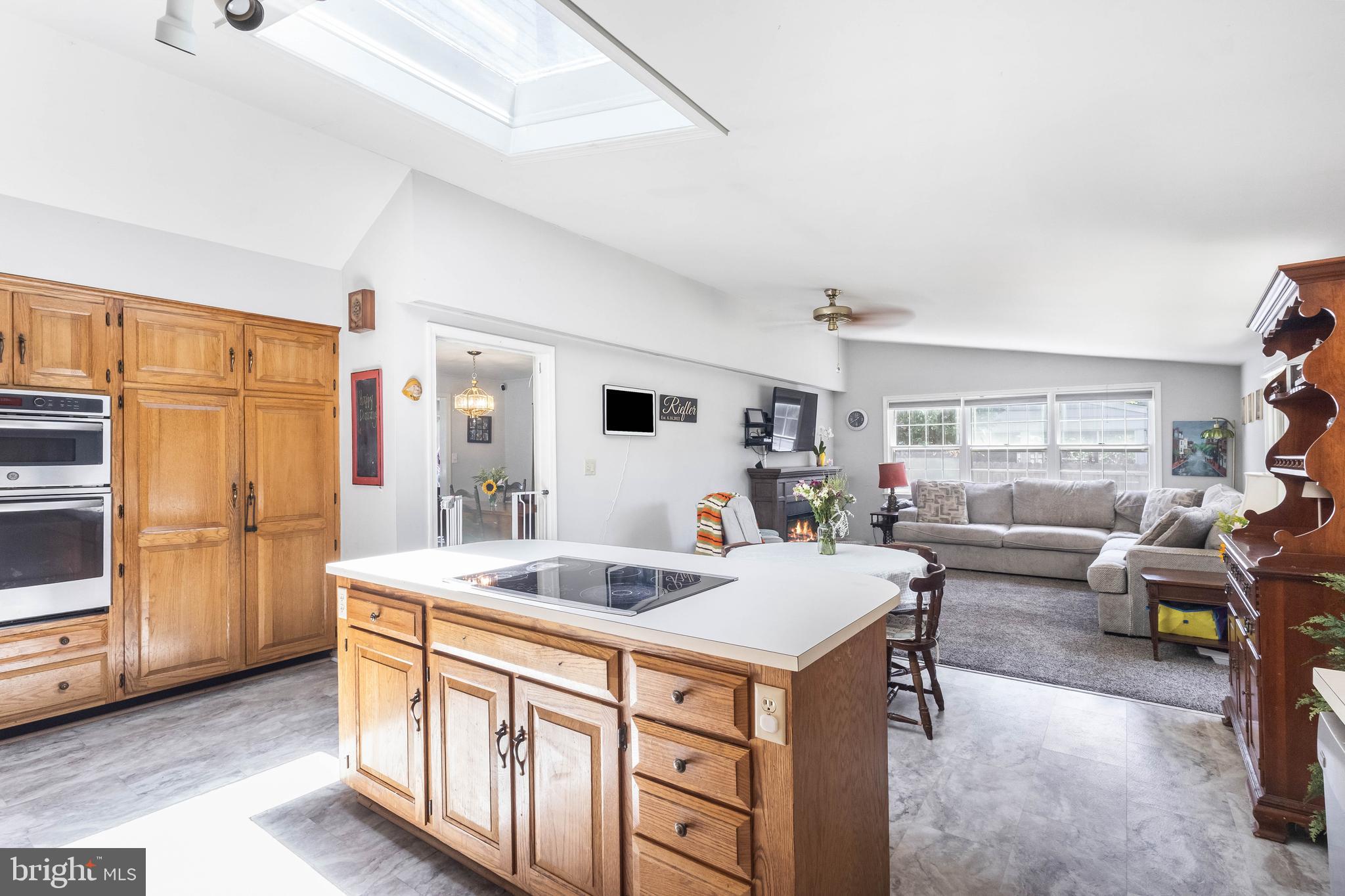 SEAFORD MANOR - Residential