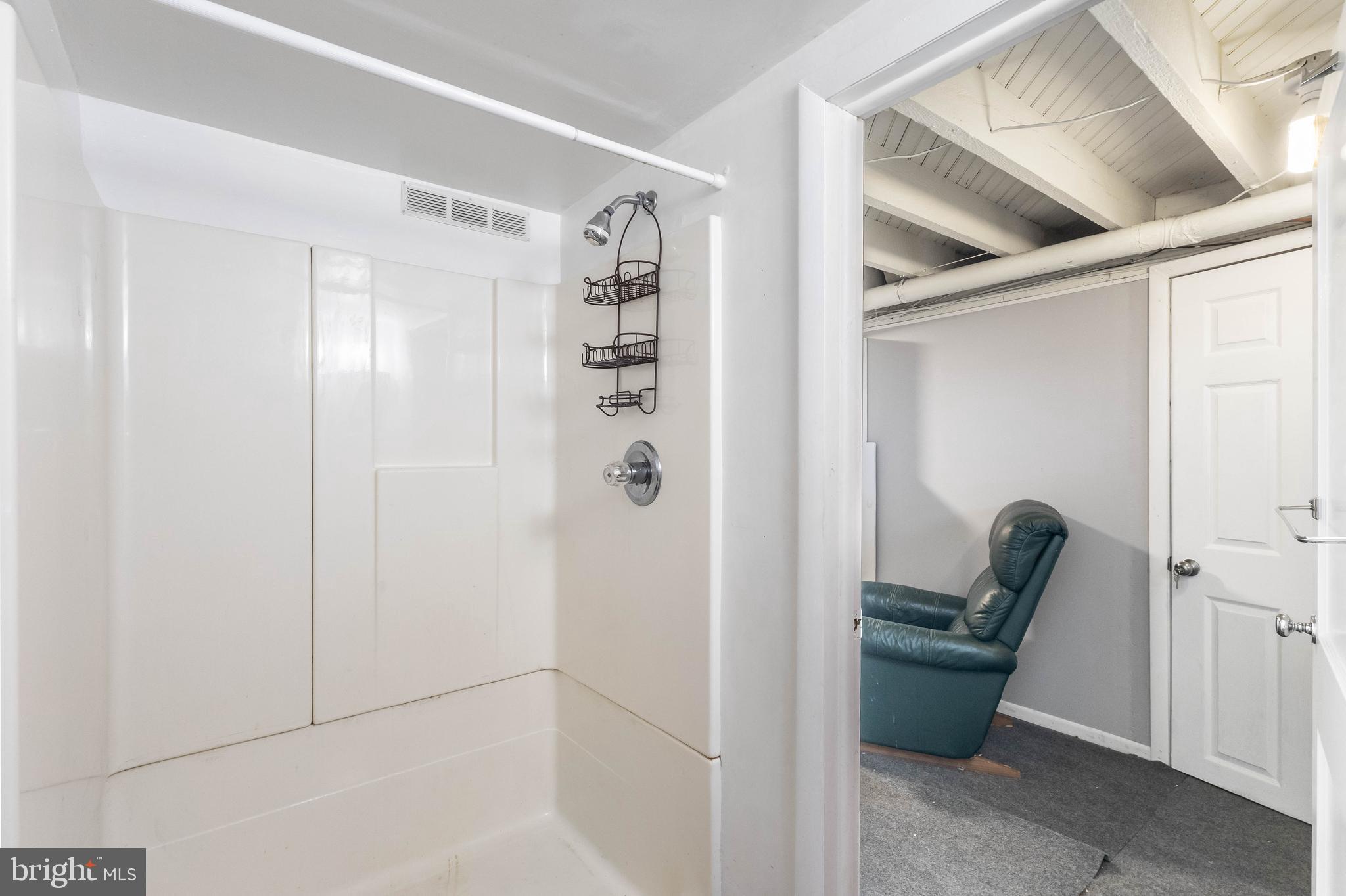 SEAFORD MANOR - Residential