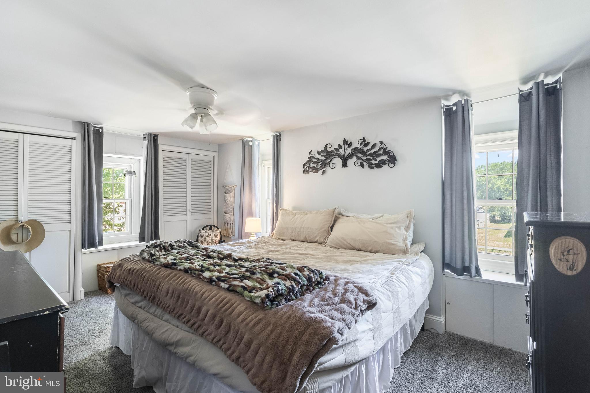 SEAFORD MANOR - Residential