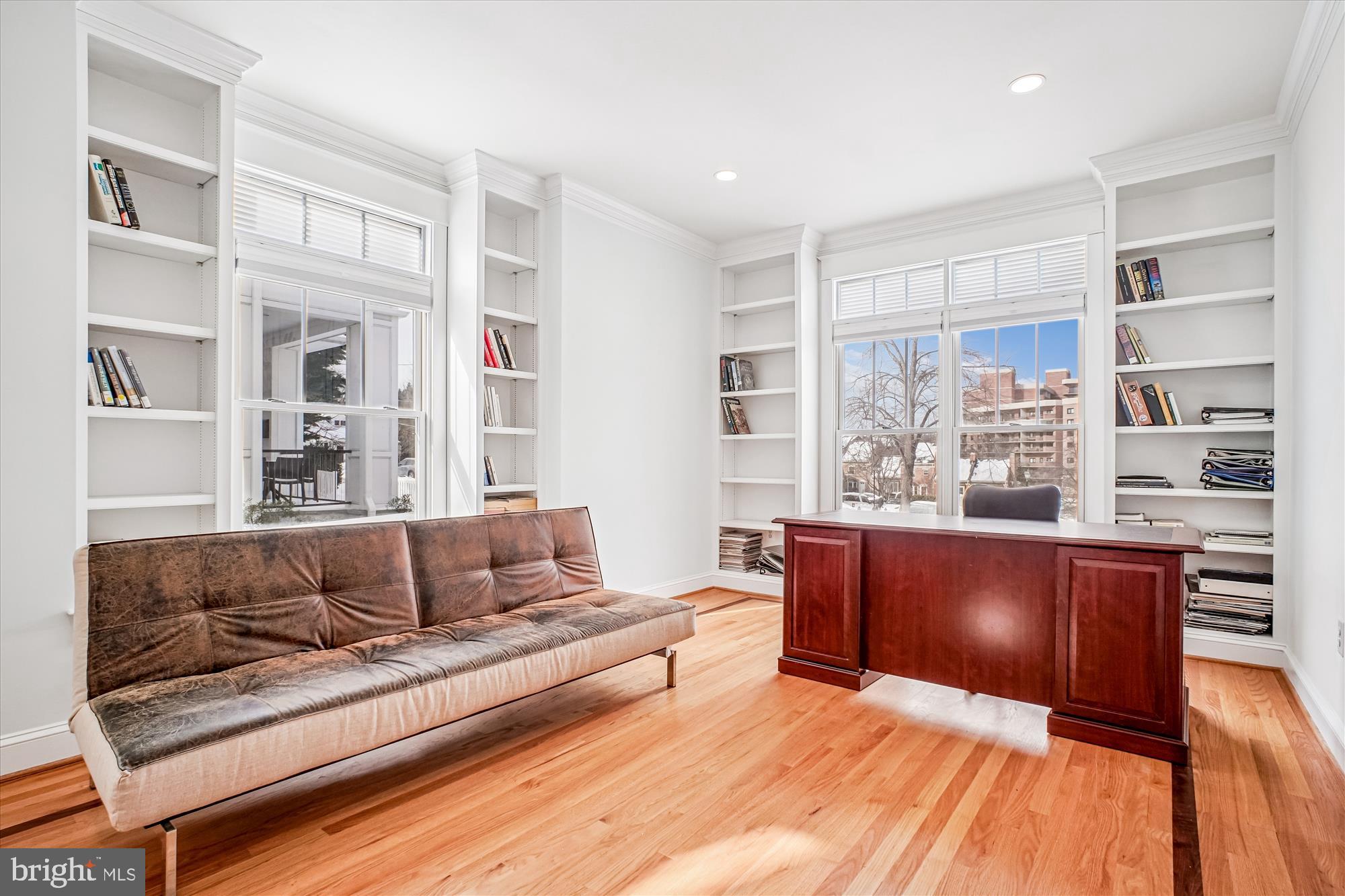 CLARENDON - Residential