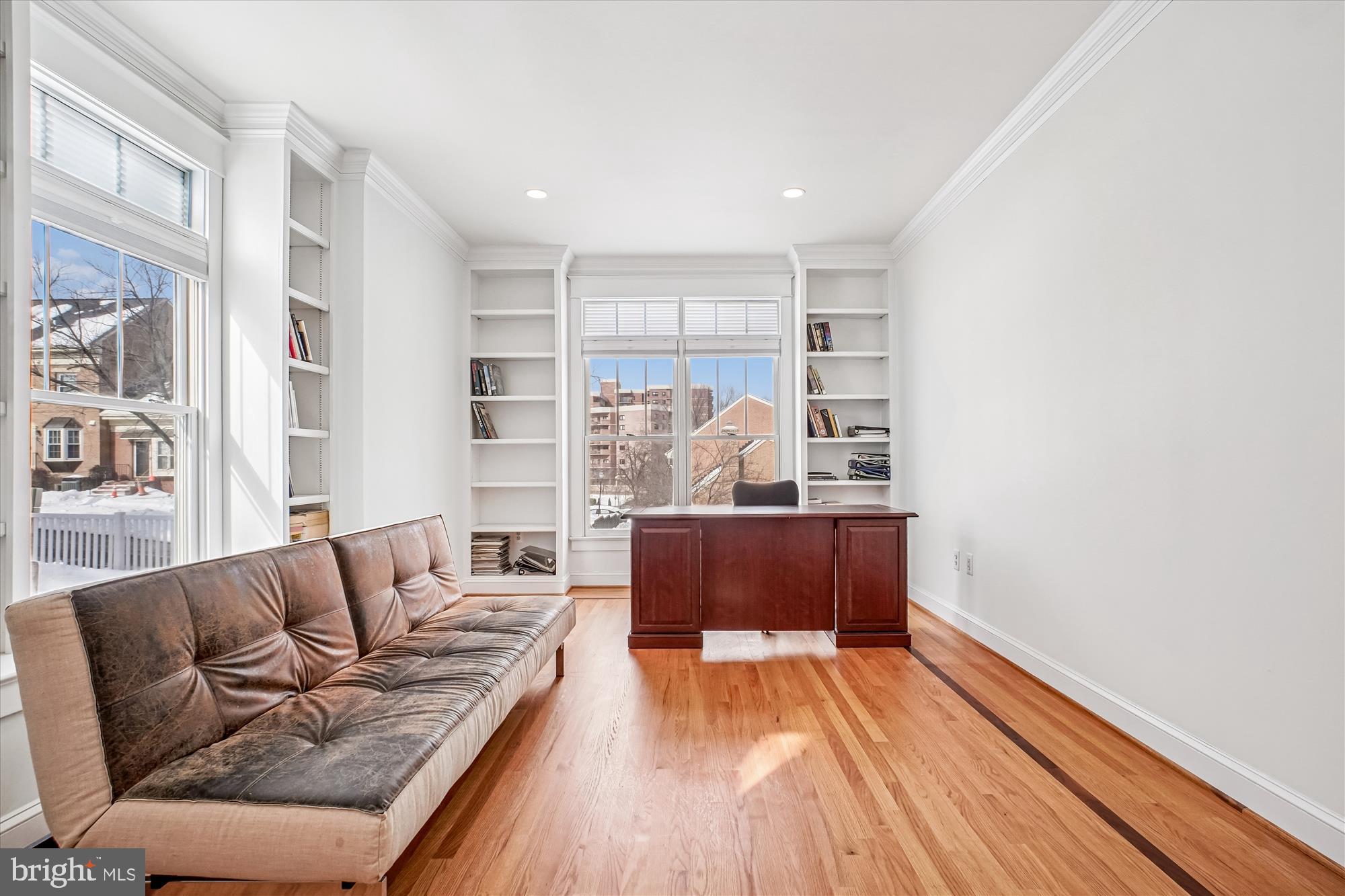 CLARENDON - Residential
