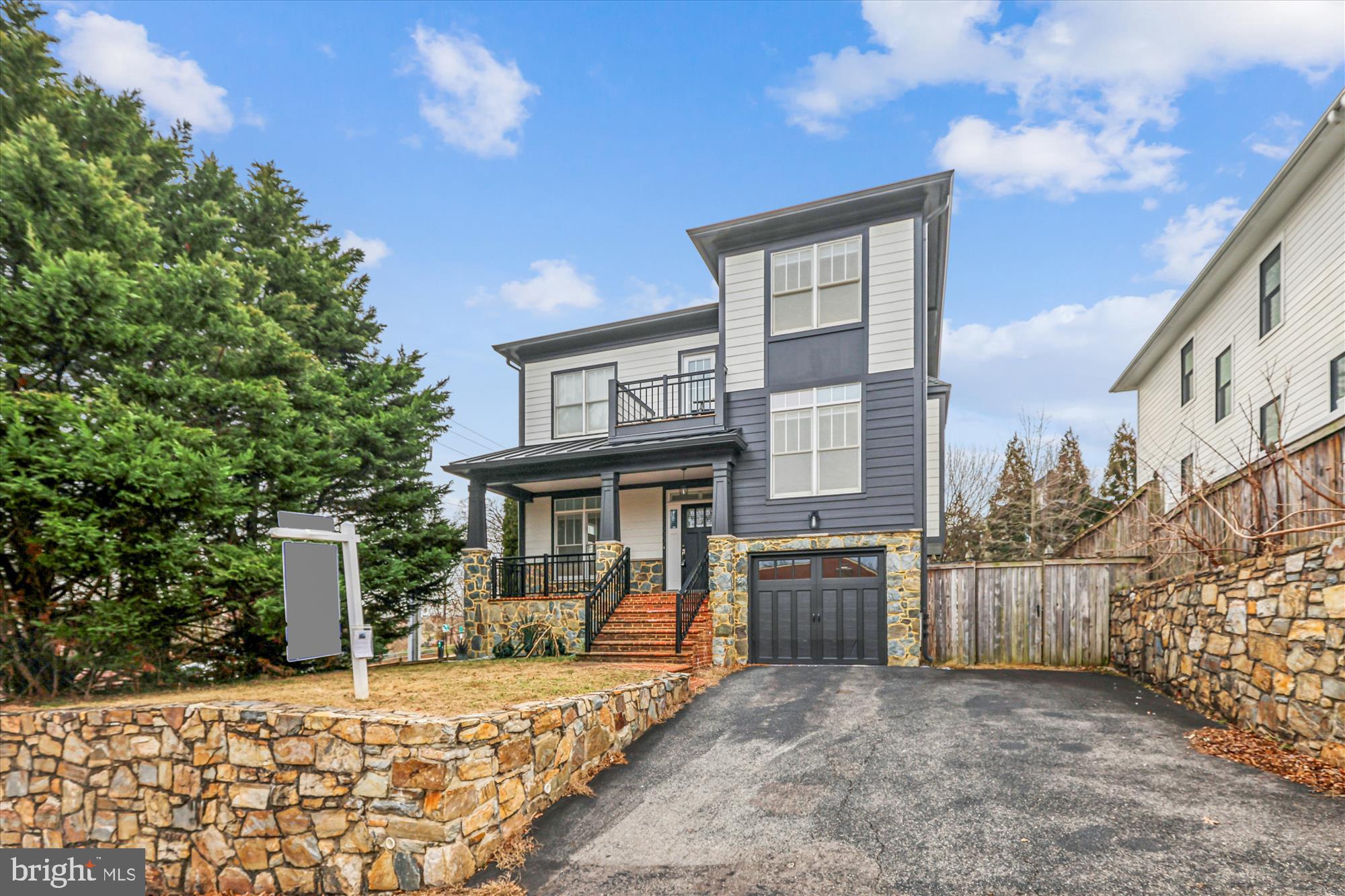 CLARENDON - Residential