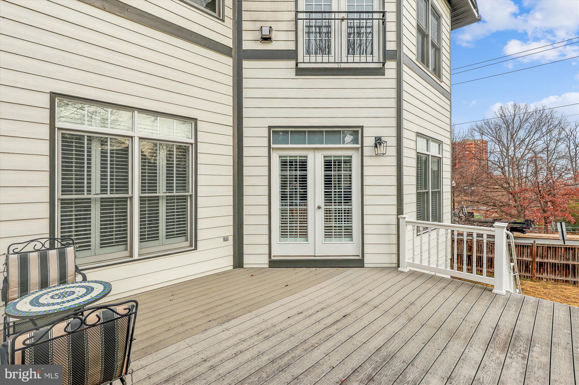CLARENDON - Residential