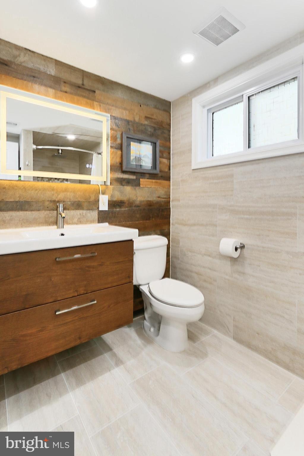WESTVIEW HILLS - Residential