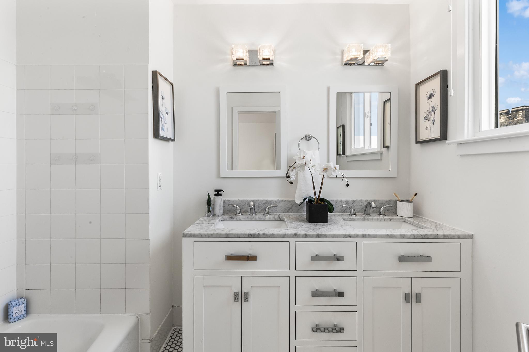 FAIRMOUNT - Residential