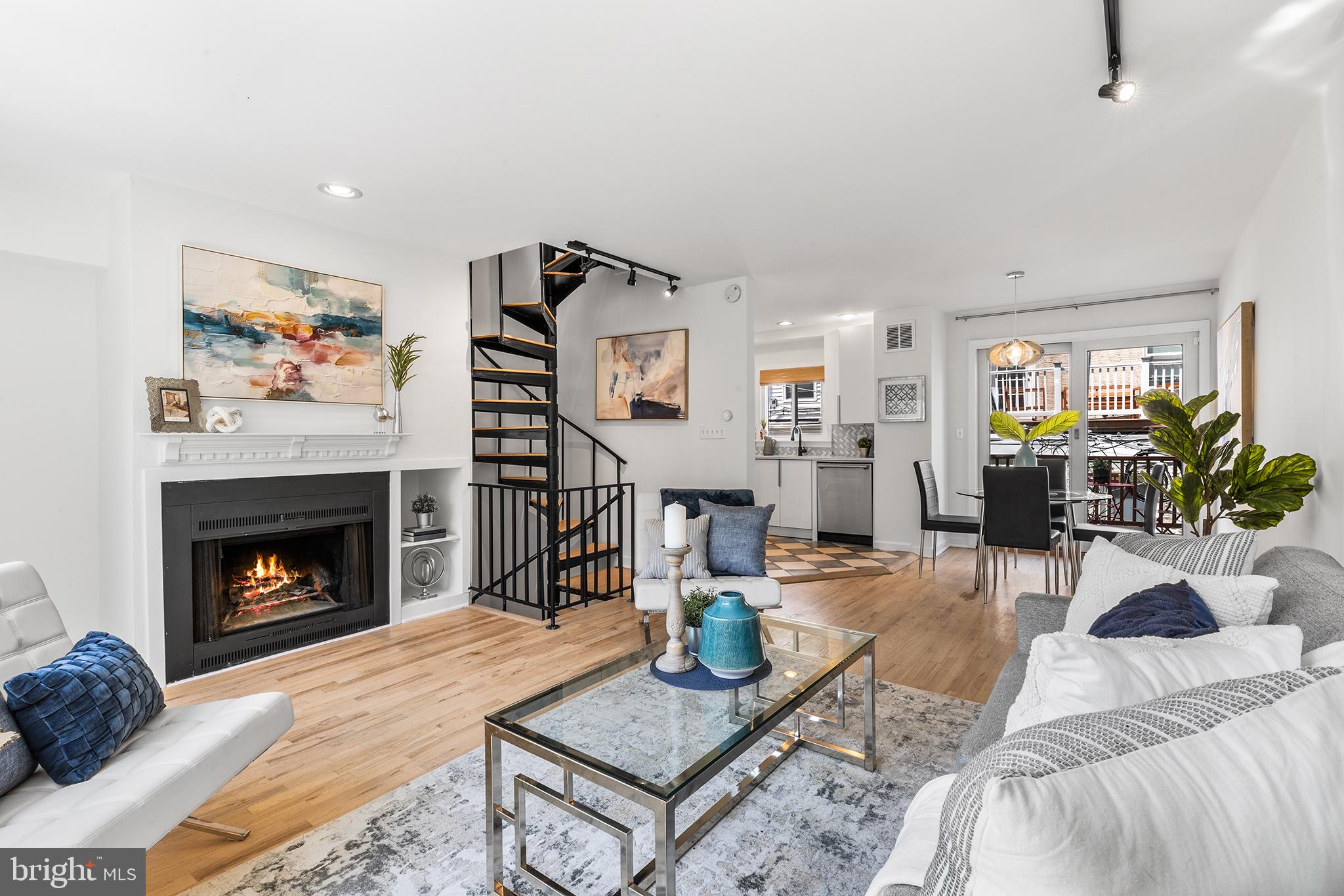 FAIRMOUNT - Residential