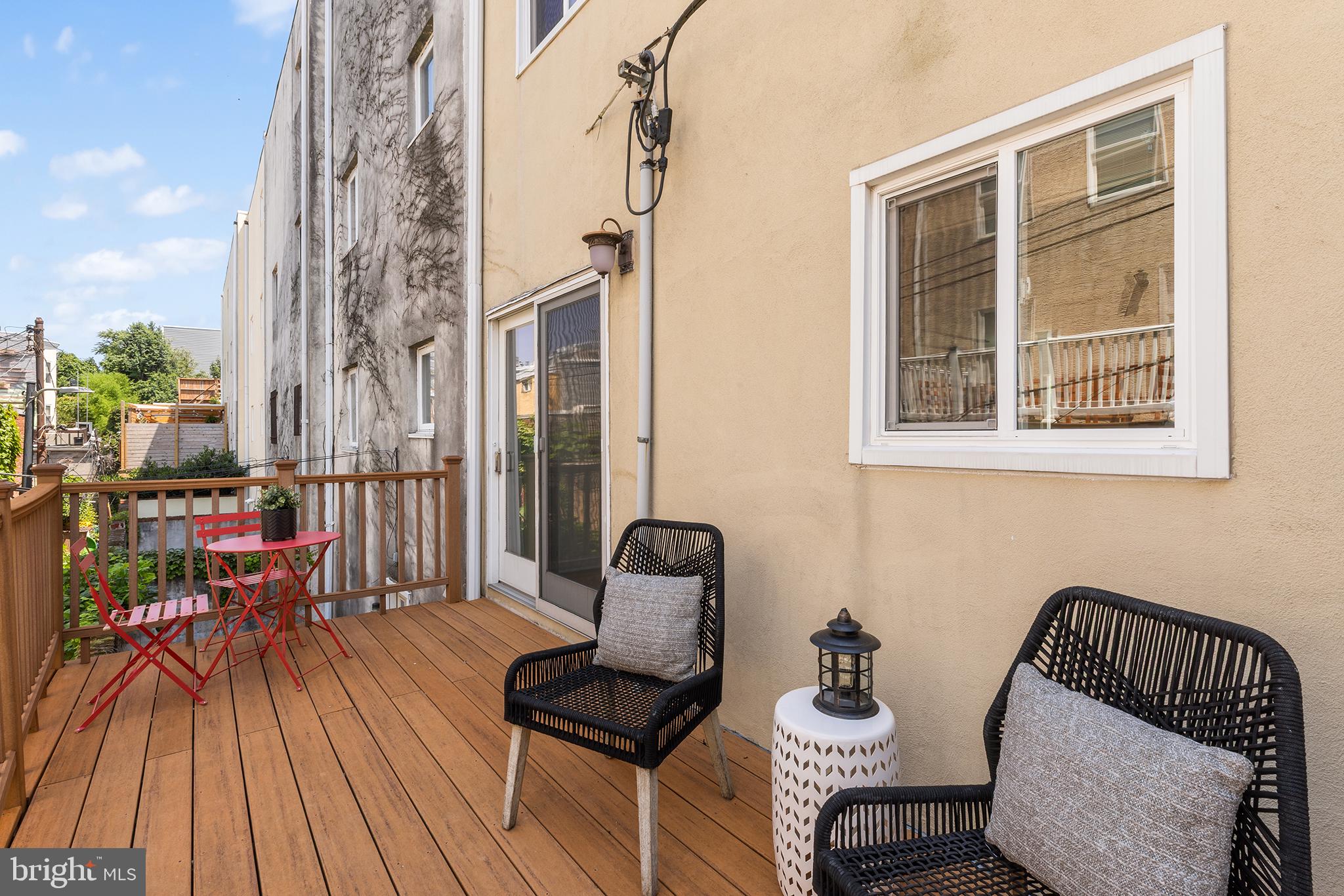 FAIRMOUNT - Residential
