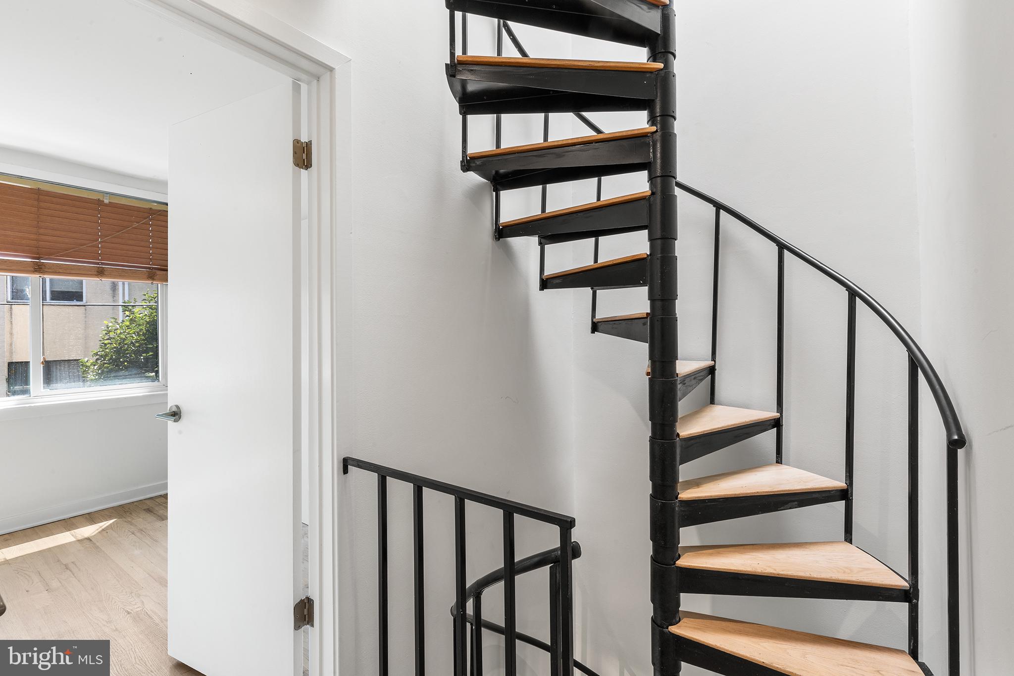 FAIRMOUNT - Residential