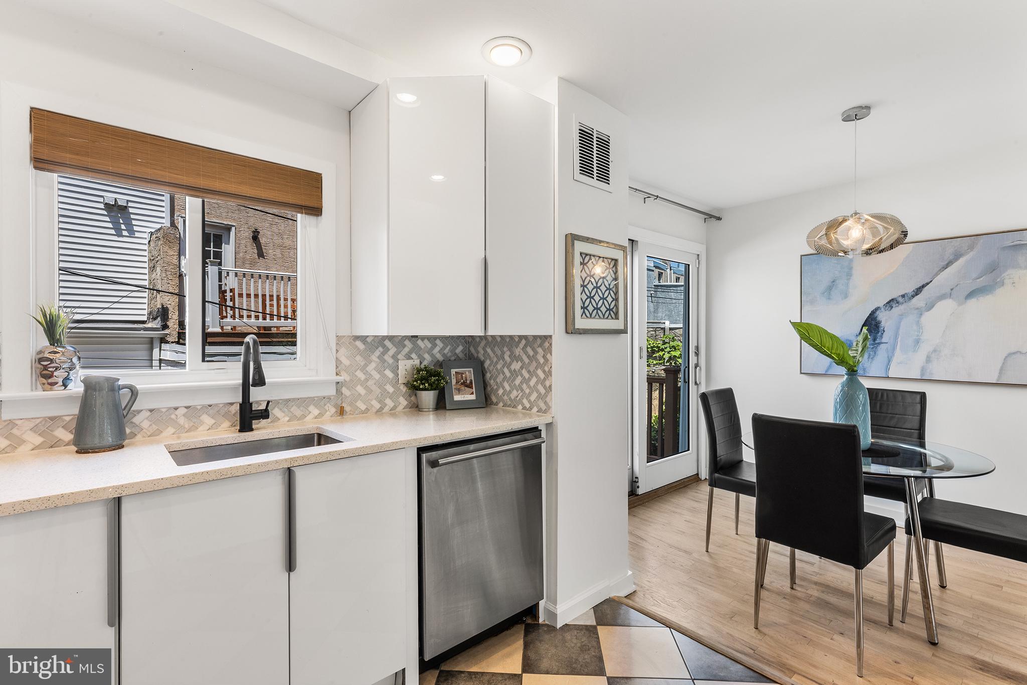FAIRMOUNT - Residential