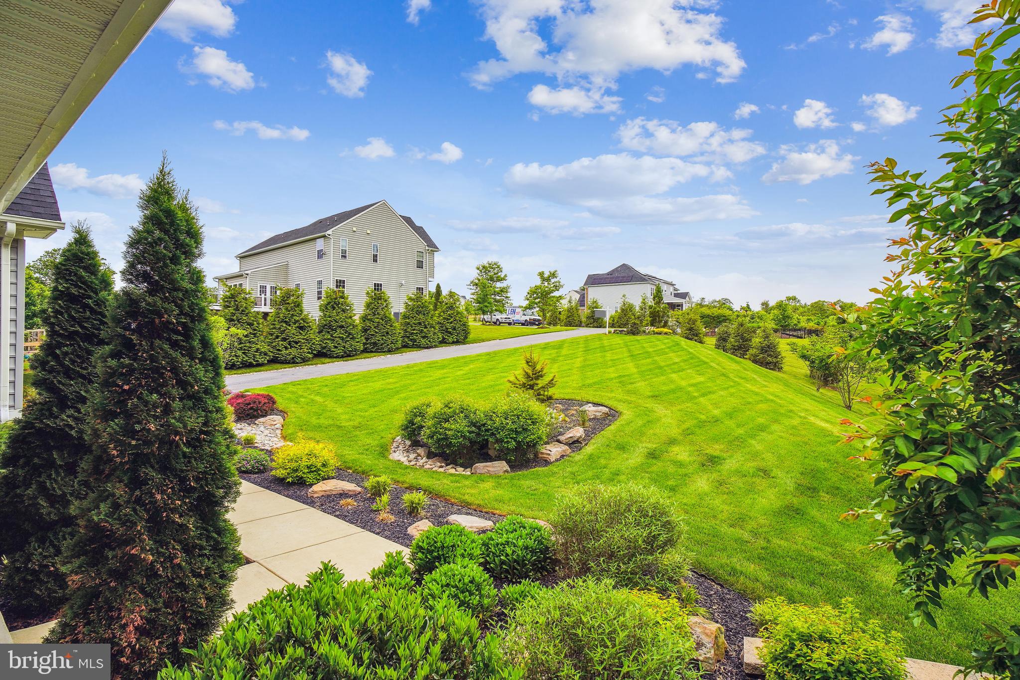 CHELSEA KNOLLS - Residential