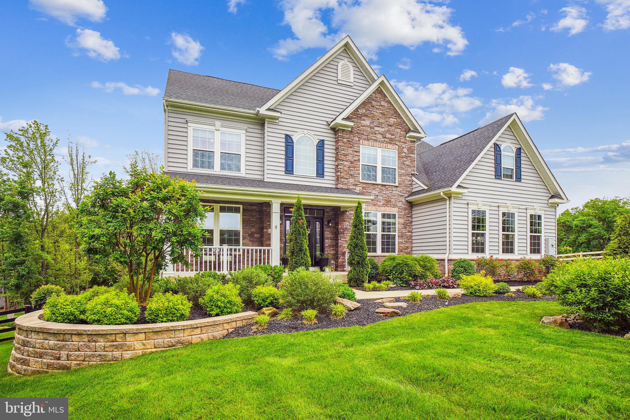 CHELSEA KNOLLS - Residential