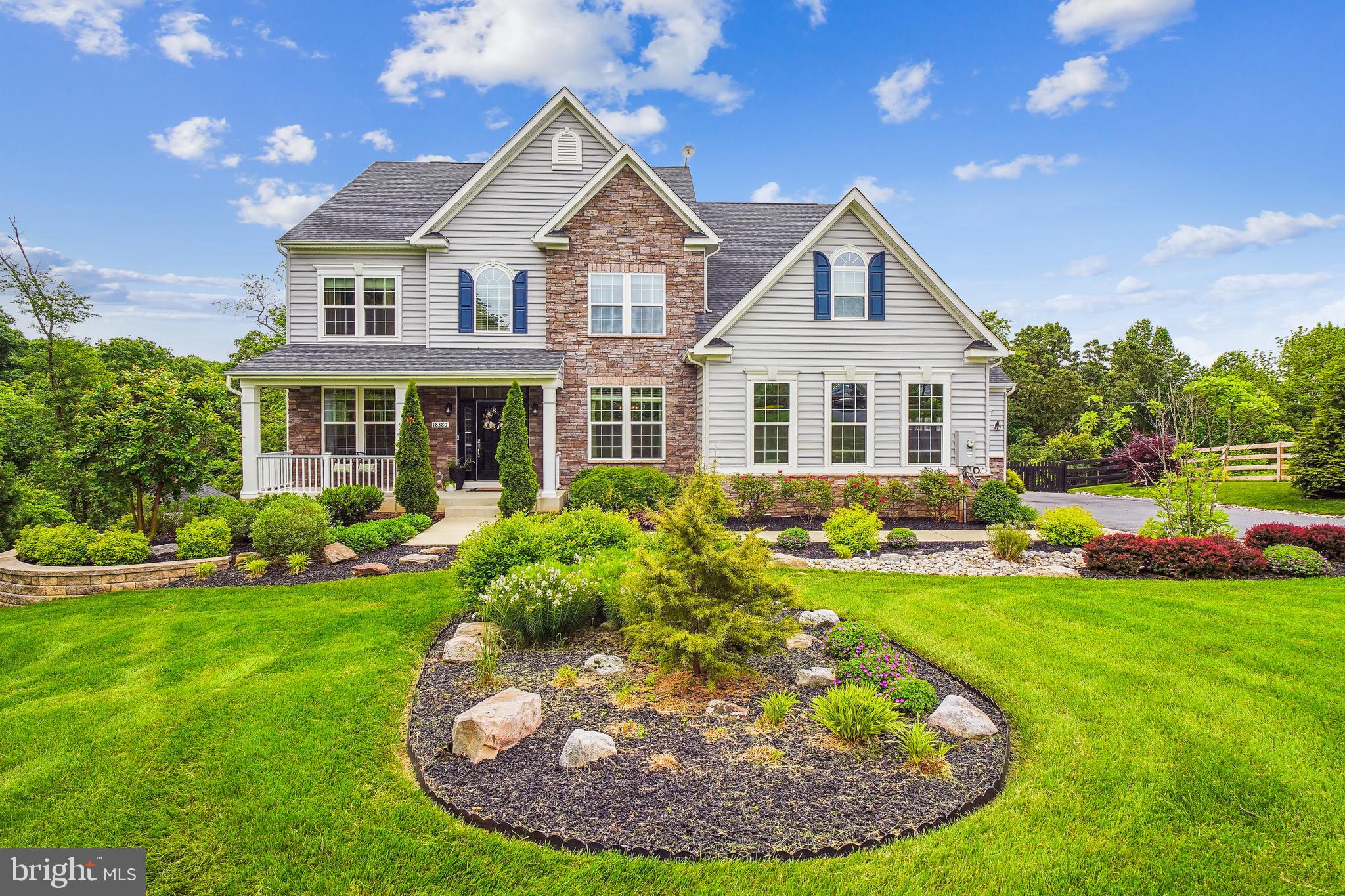 CHELSEA KNOLLS - Residential