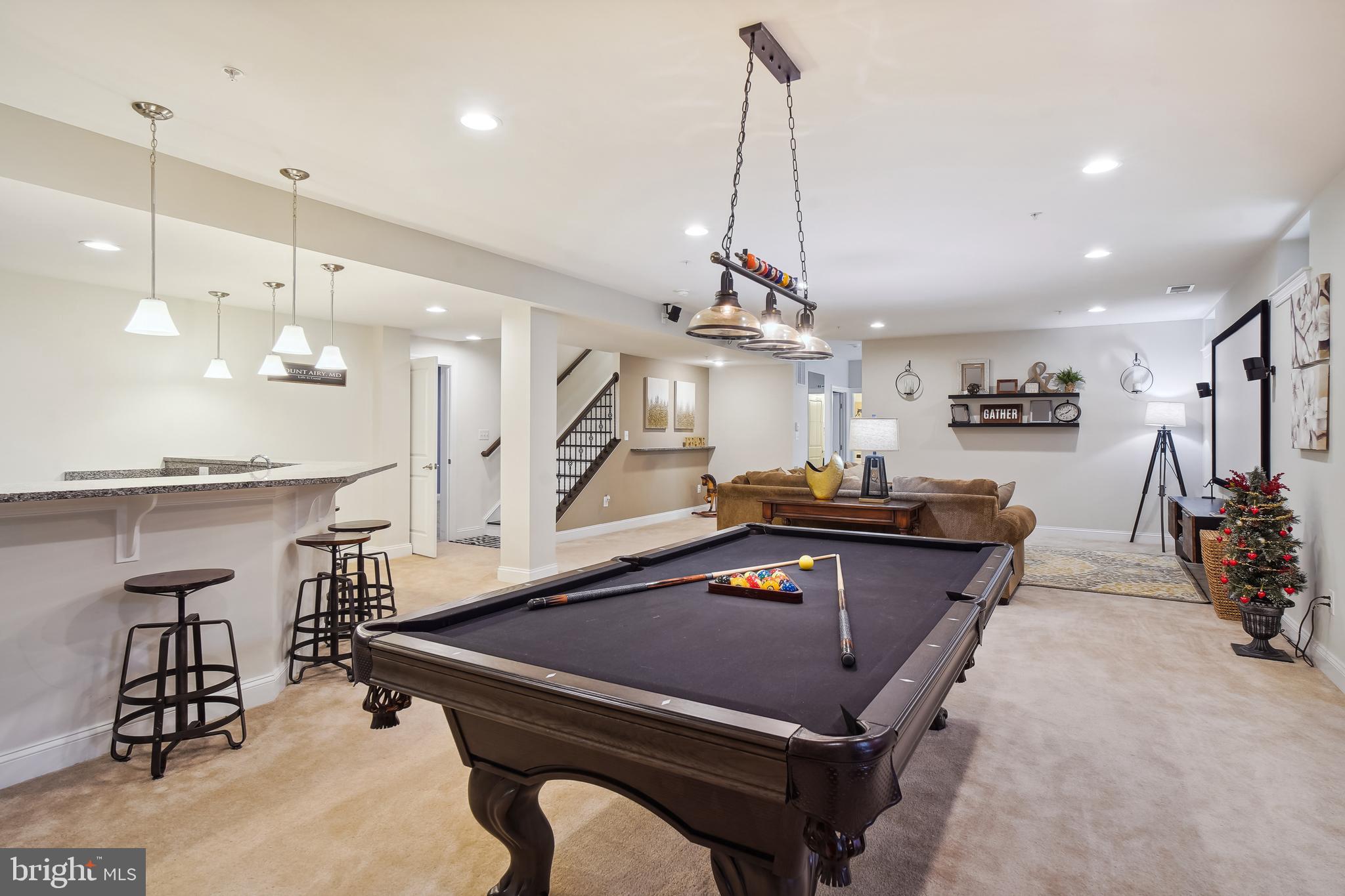 CHELSEA KNOLLS - Residential