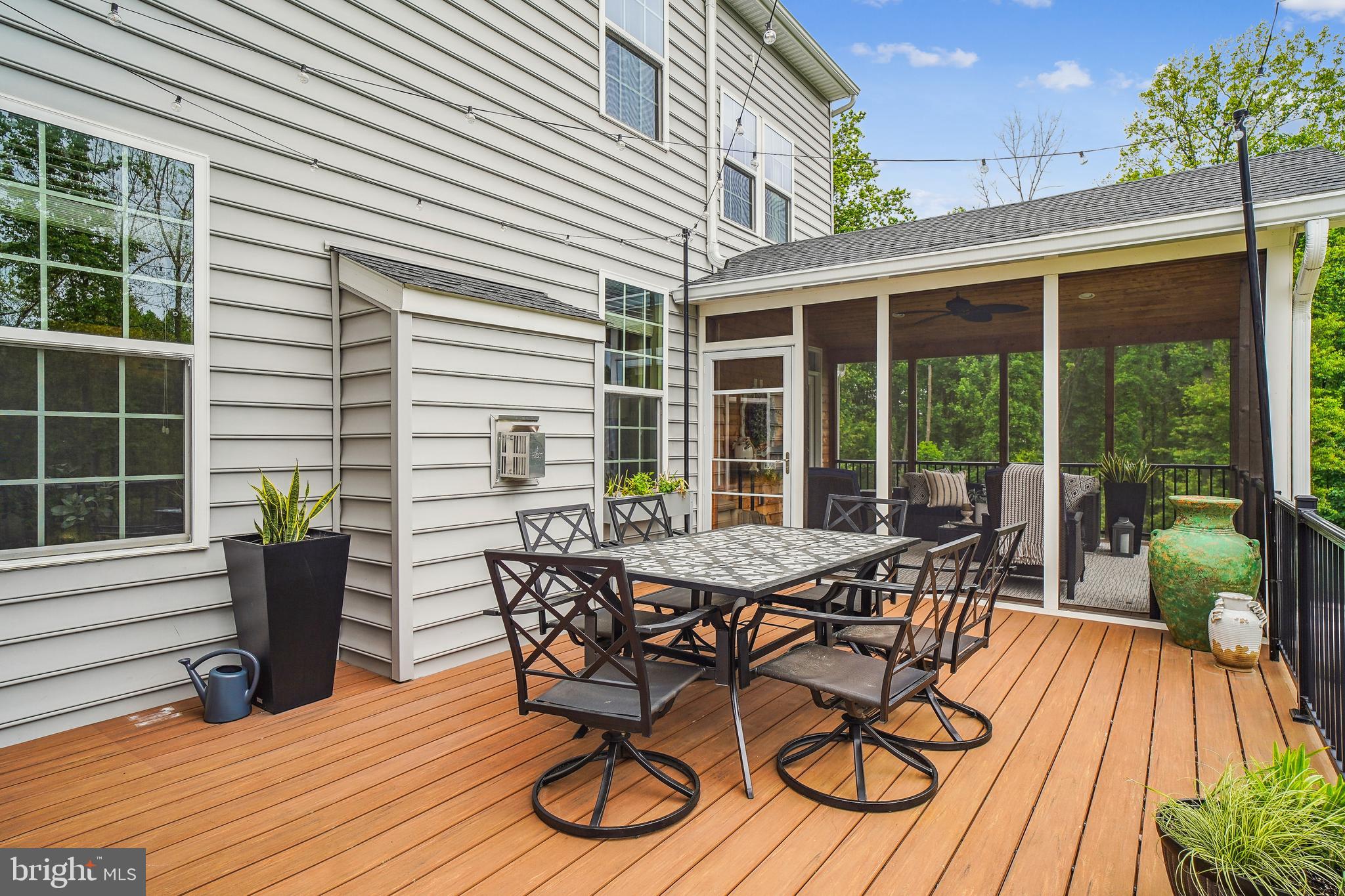 CHELSEA KNOLLS - Residential