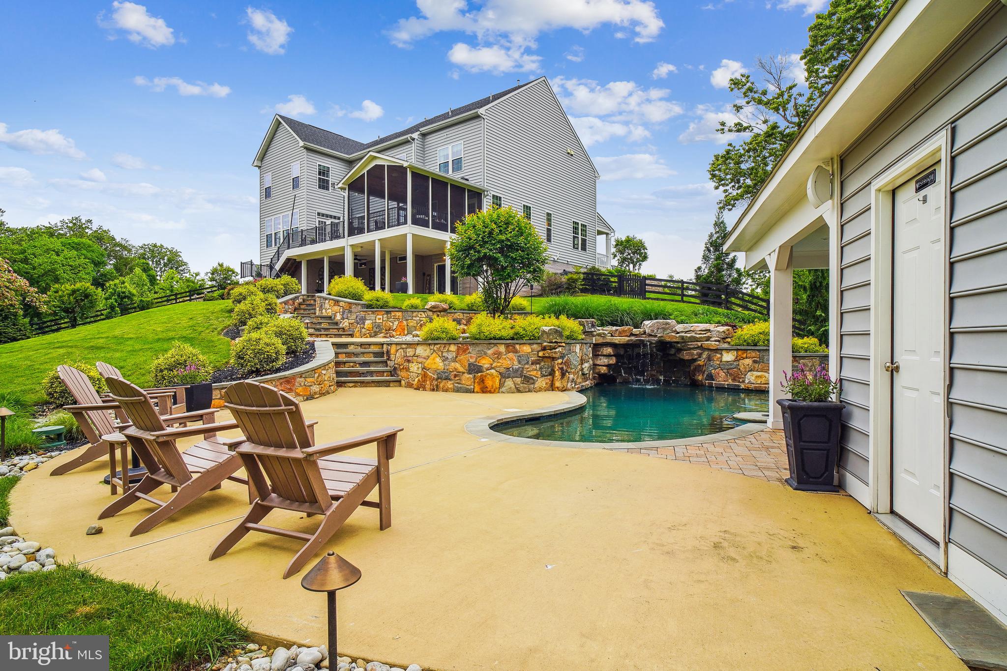 CHELSEA KNOLLS - Residential