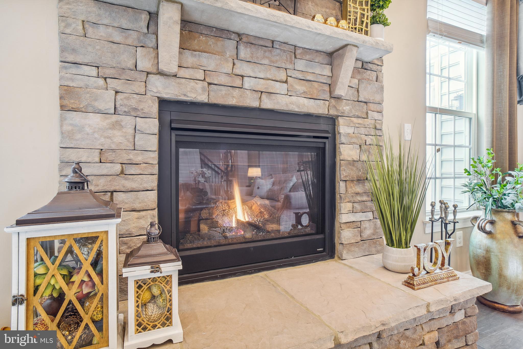 CHELSEA KNOLLS - Residential