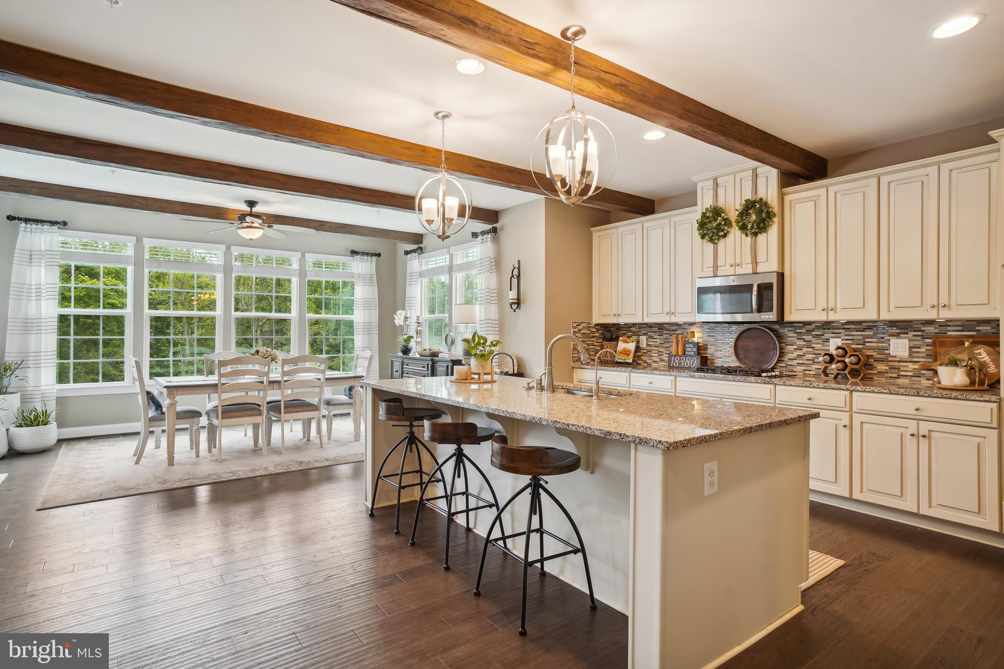 CHELSEA KNOLLS - Residential