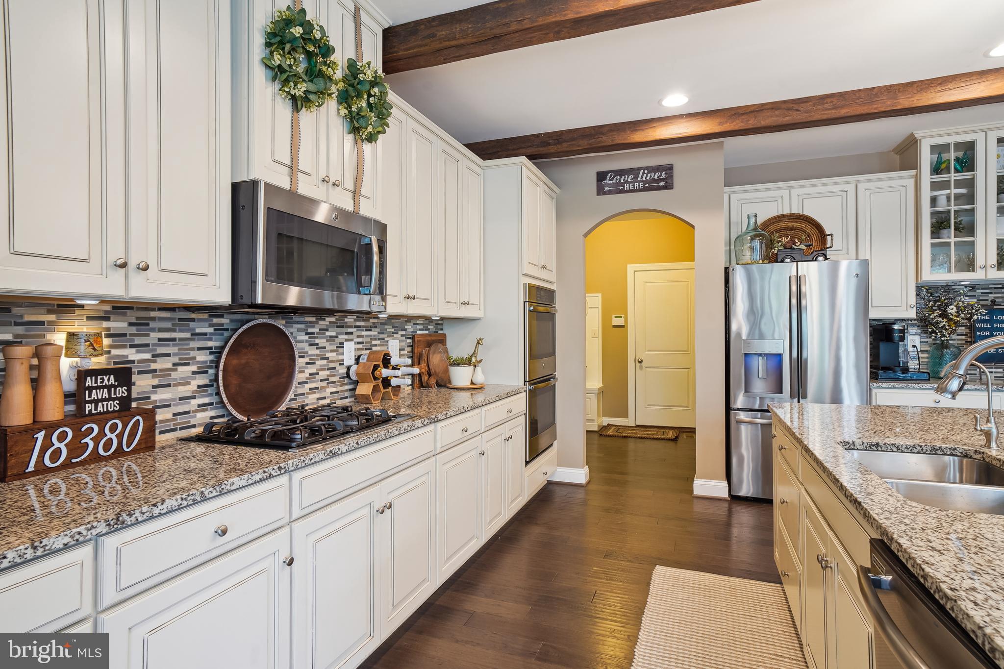 CHELSEA KNOLLS - Residential