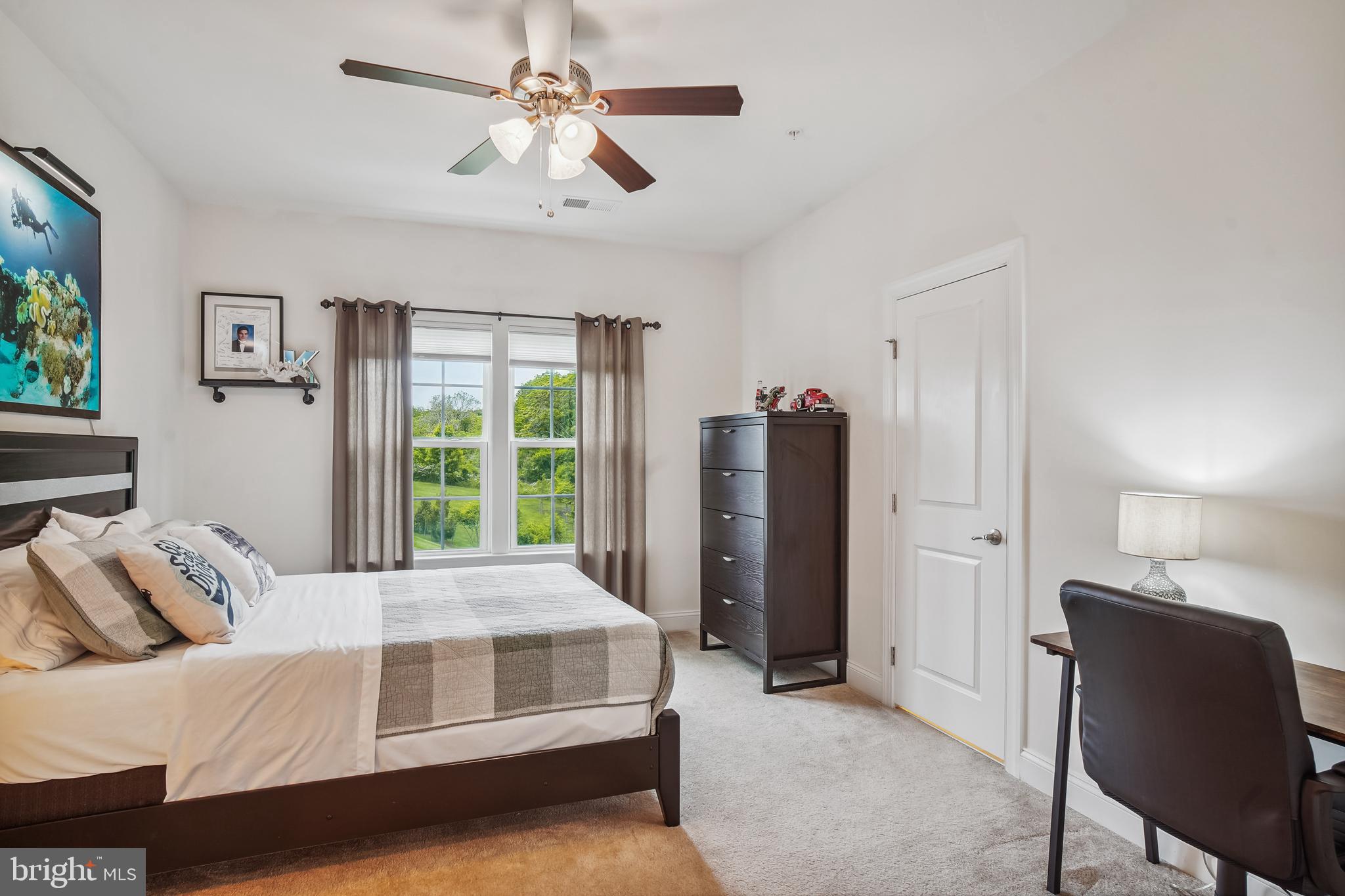CHELSEA KNOLLS - Residential