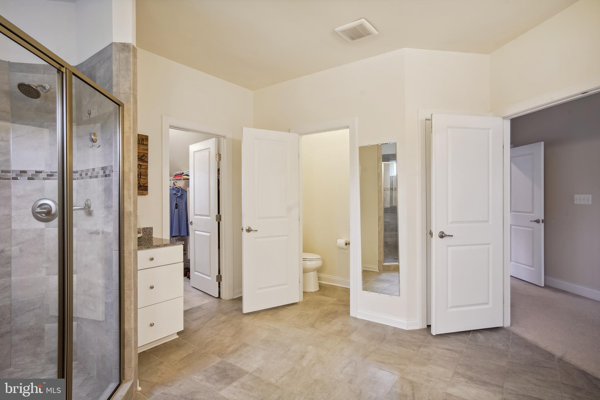 CHELSEA KNOLLS - Residential