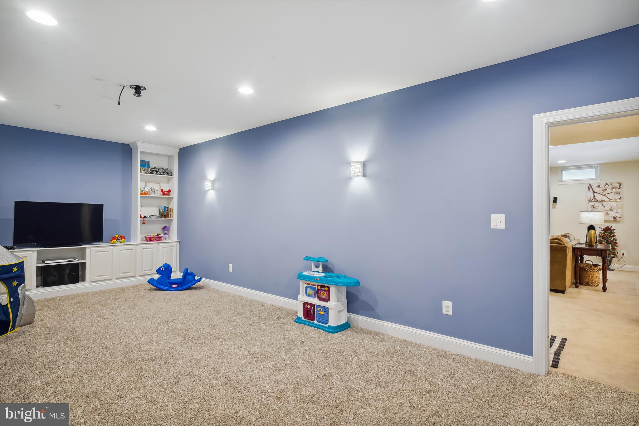 CHELSEA KNOLLS - Residential