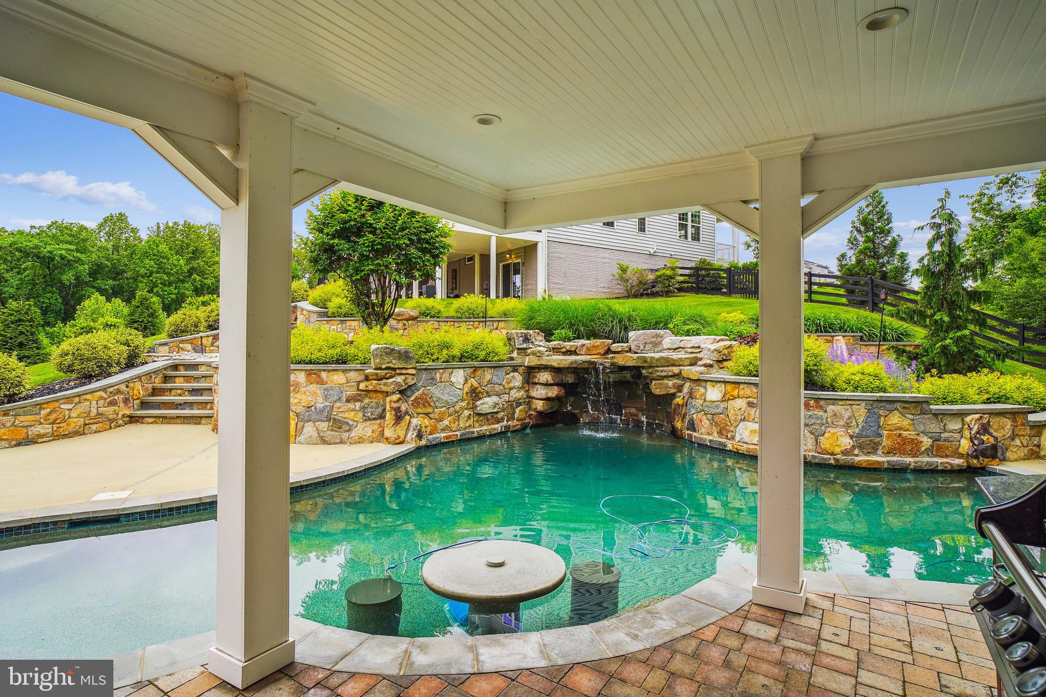 CHELSEA KNOLLS - Residential