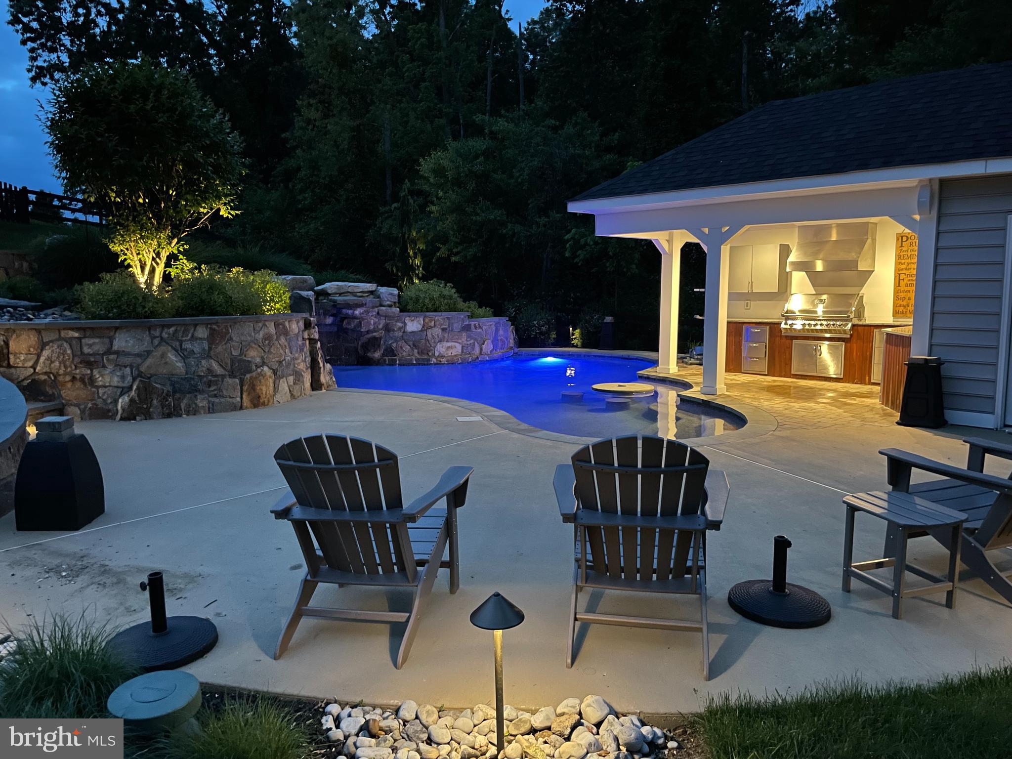 CHELSEA KNOLLS - Residential