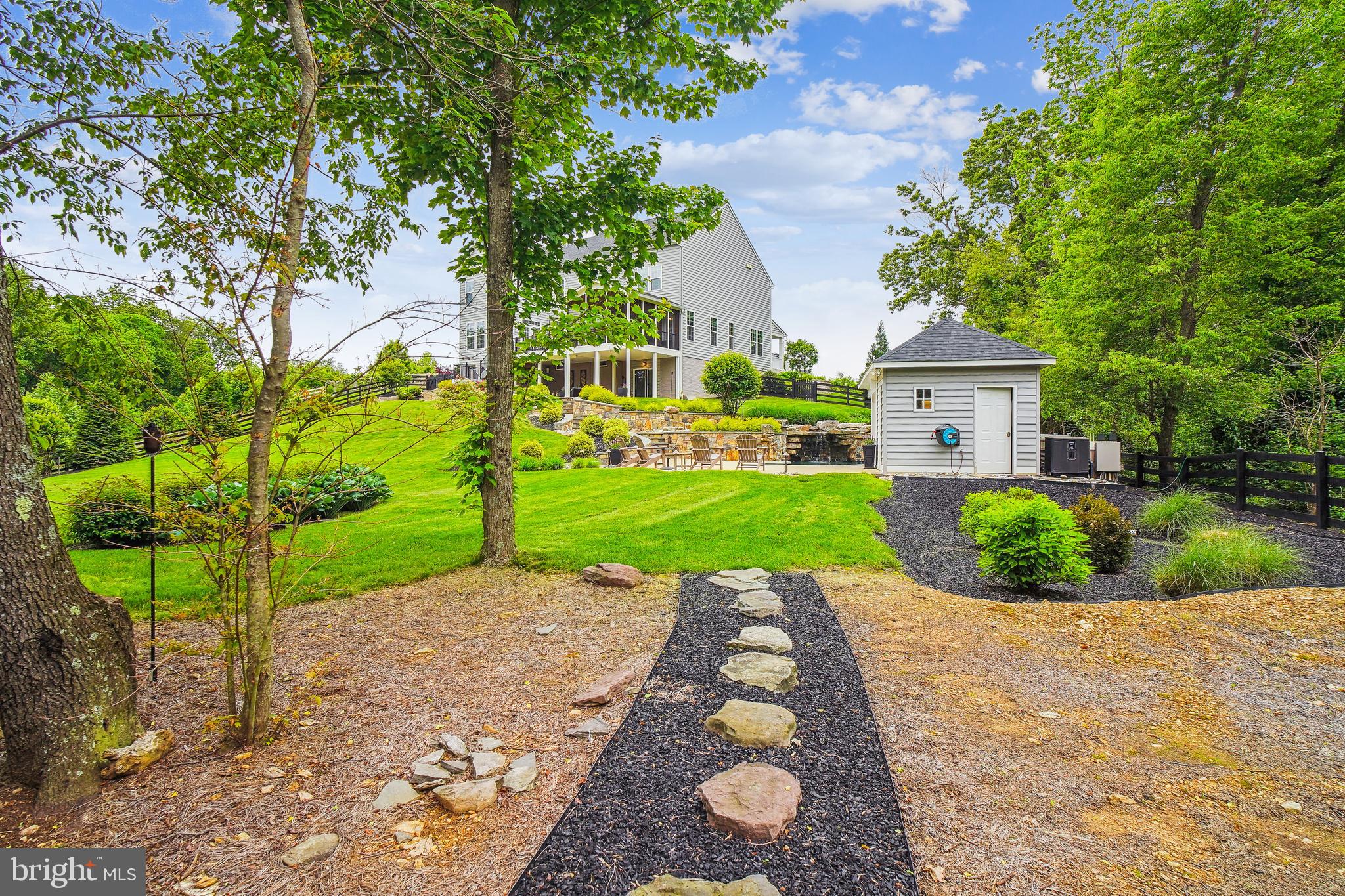 CHELSEA KNOLLS - Residential