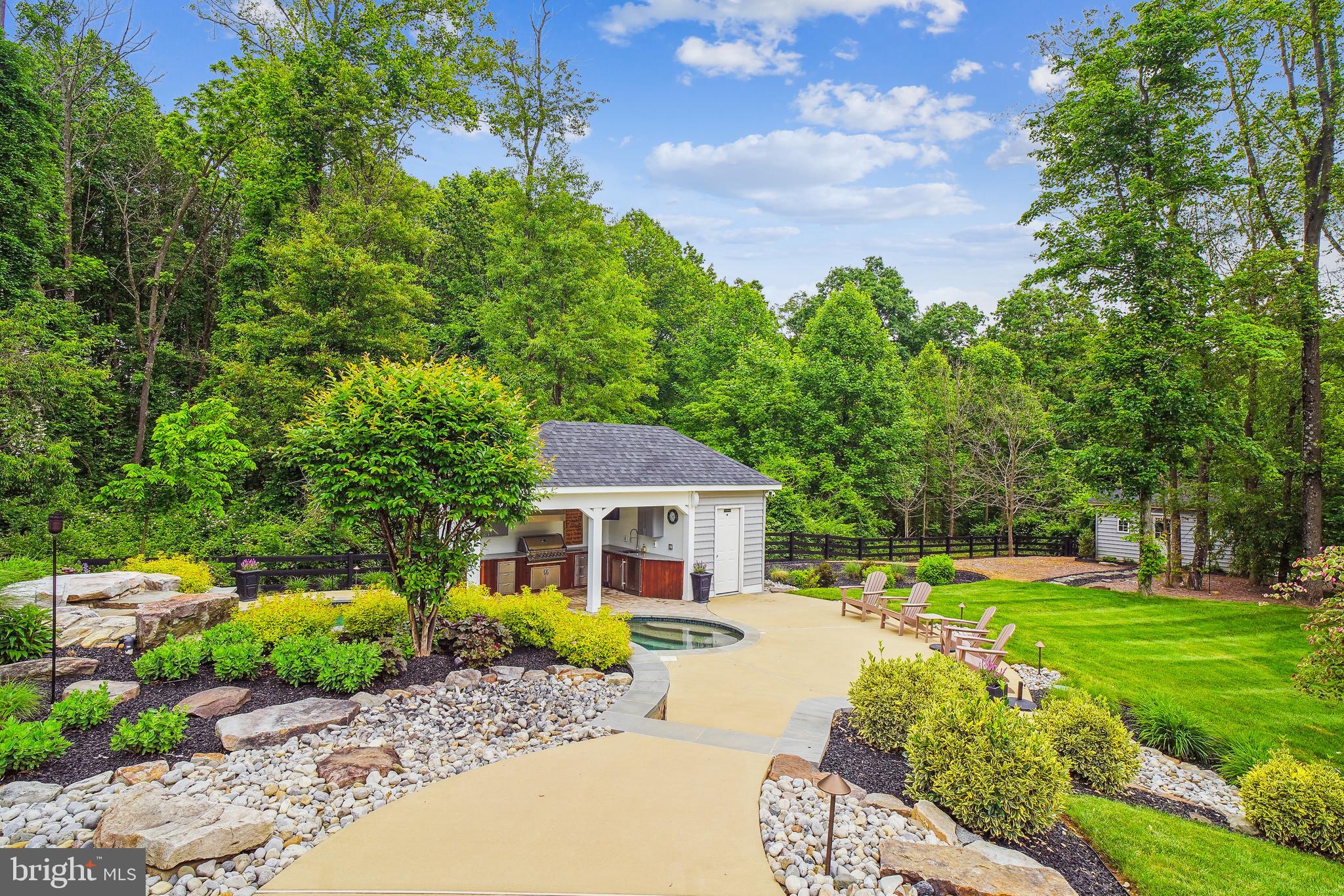 CHELSEA KNOLLS - Residential