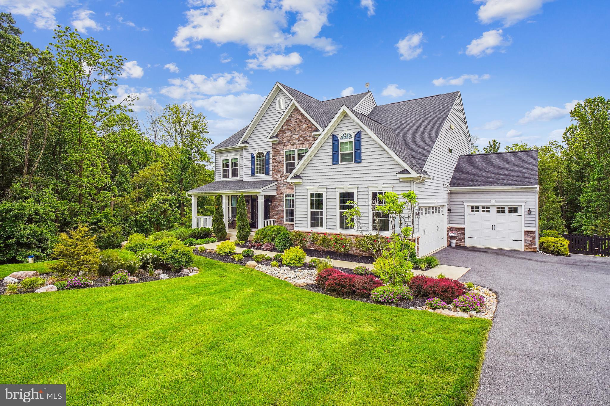 CHELSEA KNOLLS - Residential