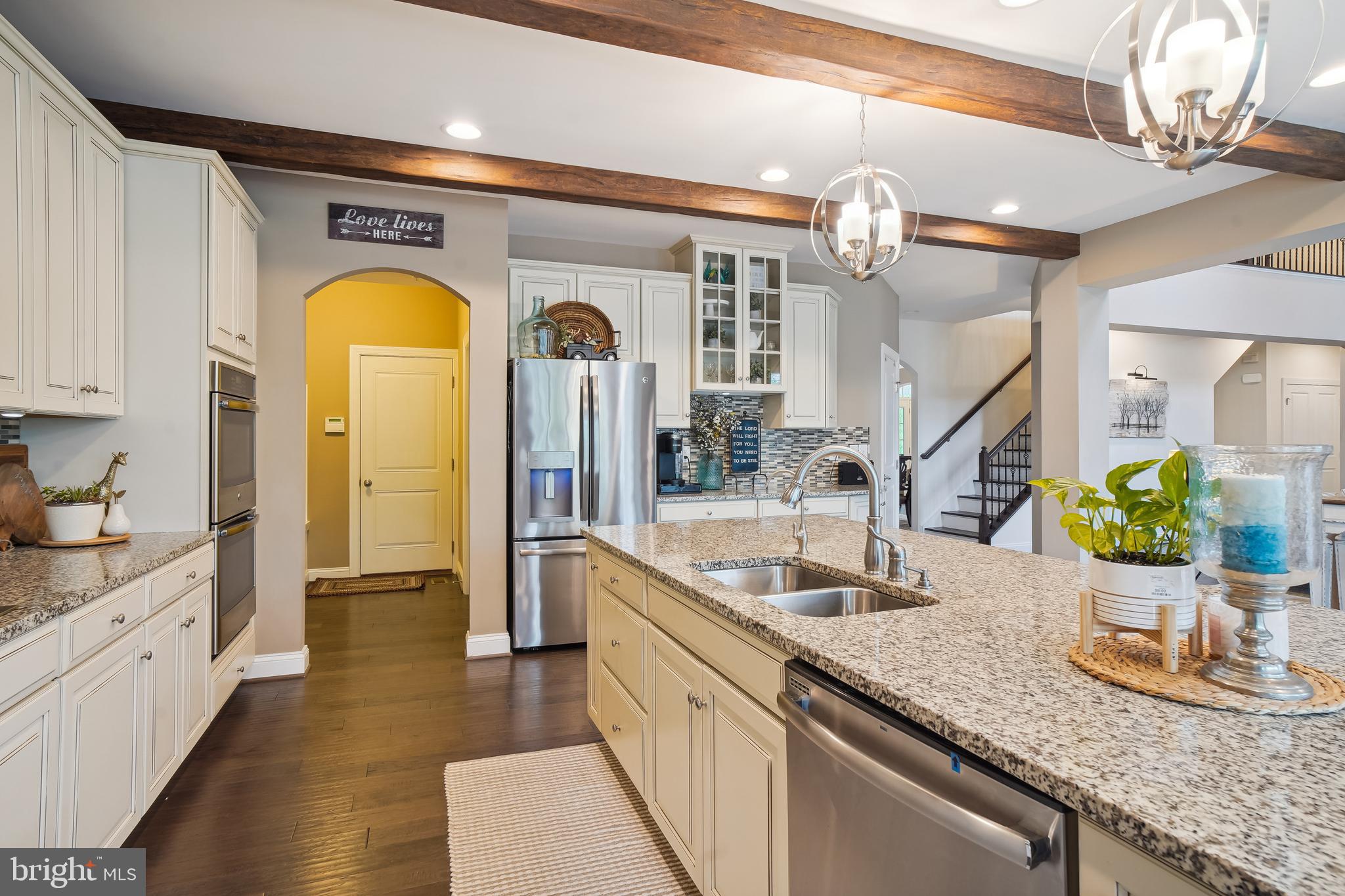 CHELSEA KNOLLS - Residential