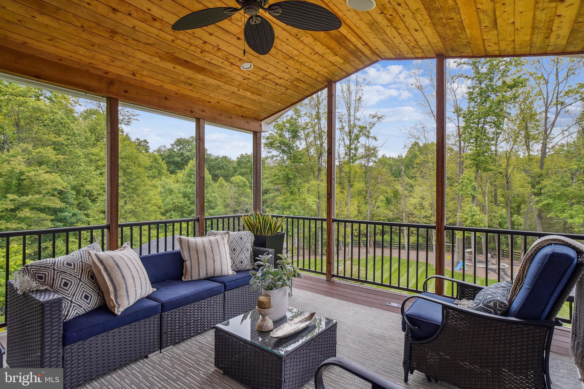 CHELSEA KNOLLS - Residential