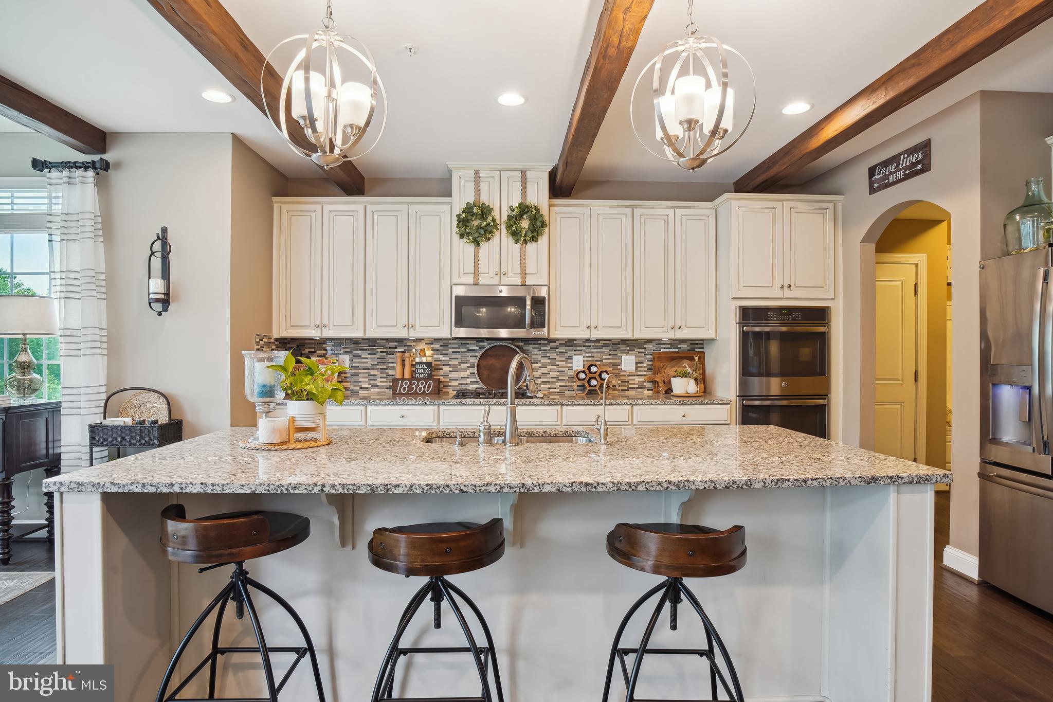 CHELSEA KNOLLS - Residential