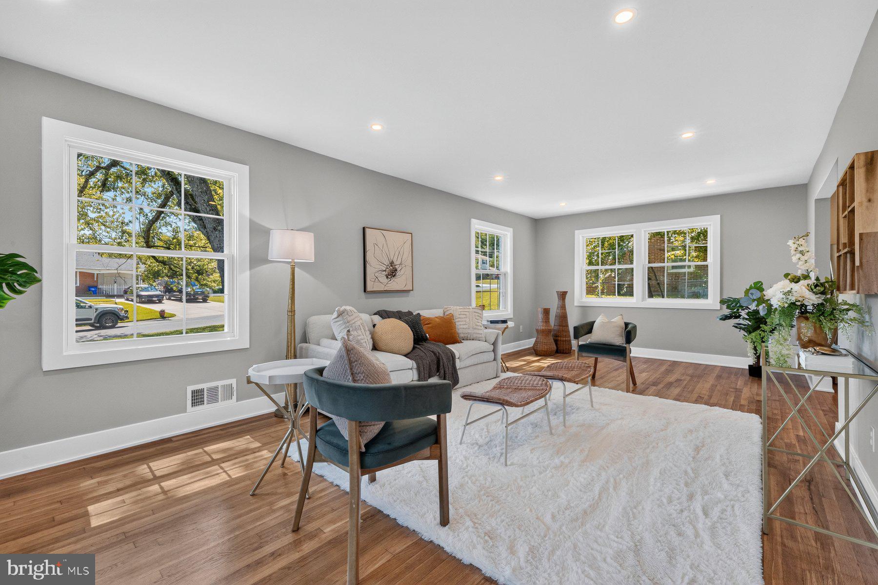 FOXHALL - Residential