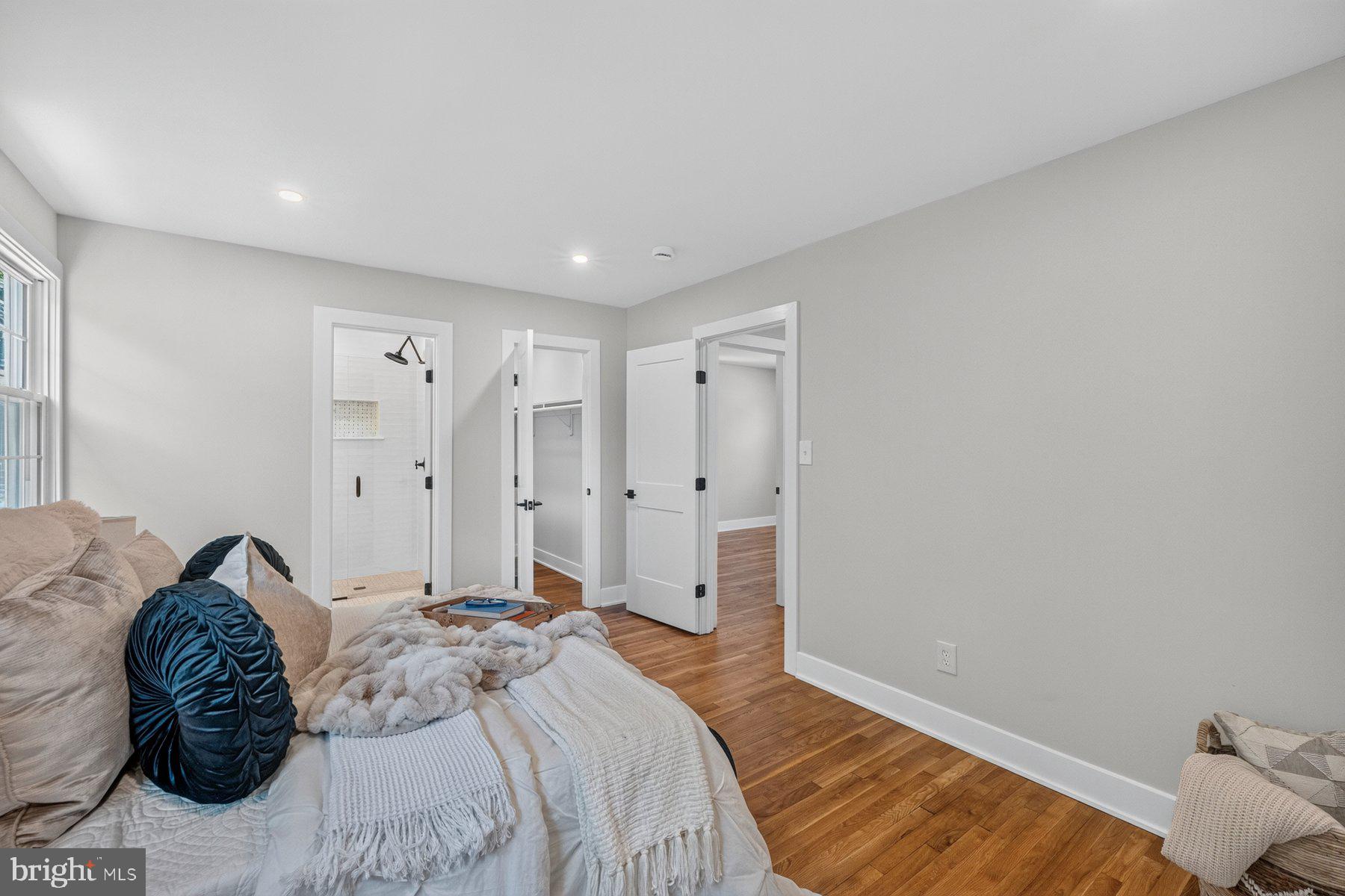 FOXHALL - Residential