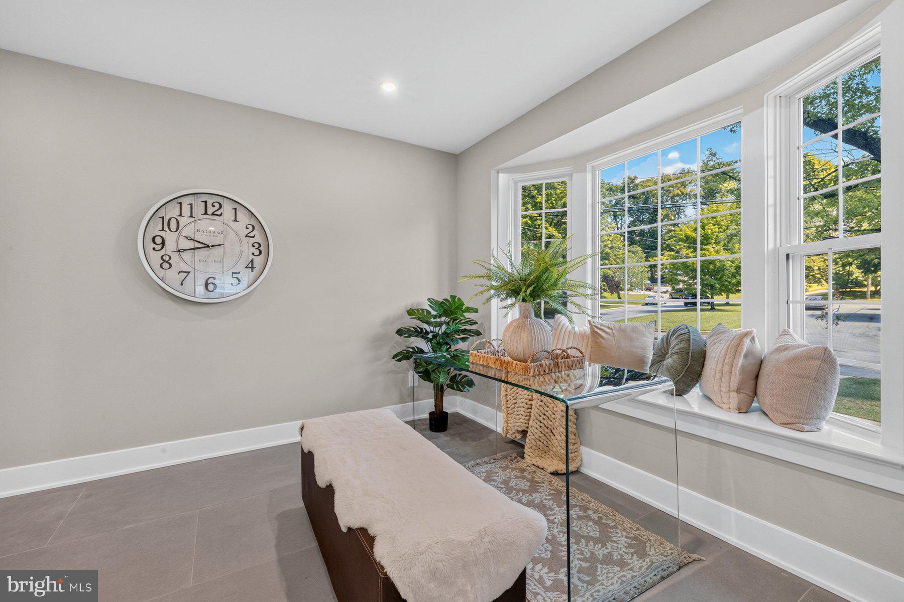 FOXHALL - Residential