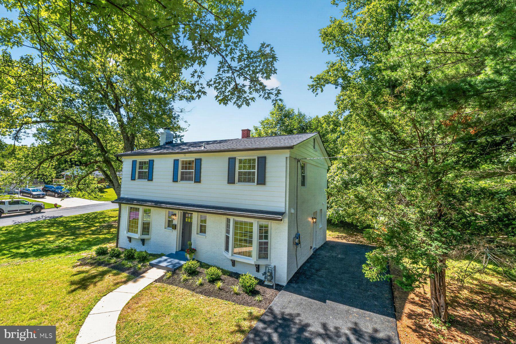 FOXHALL - Residential