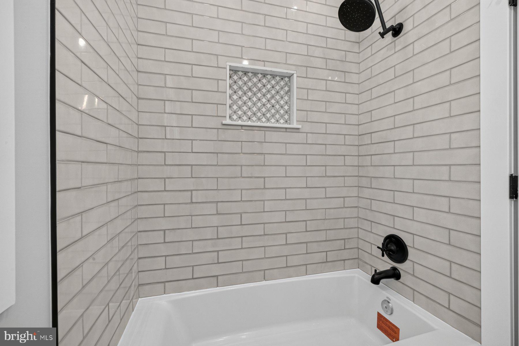 FOXHALL - Residential