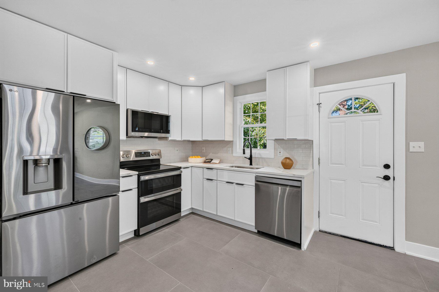 FOXHALL - Residential