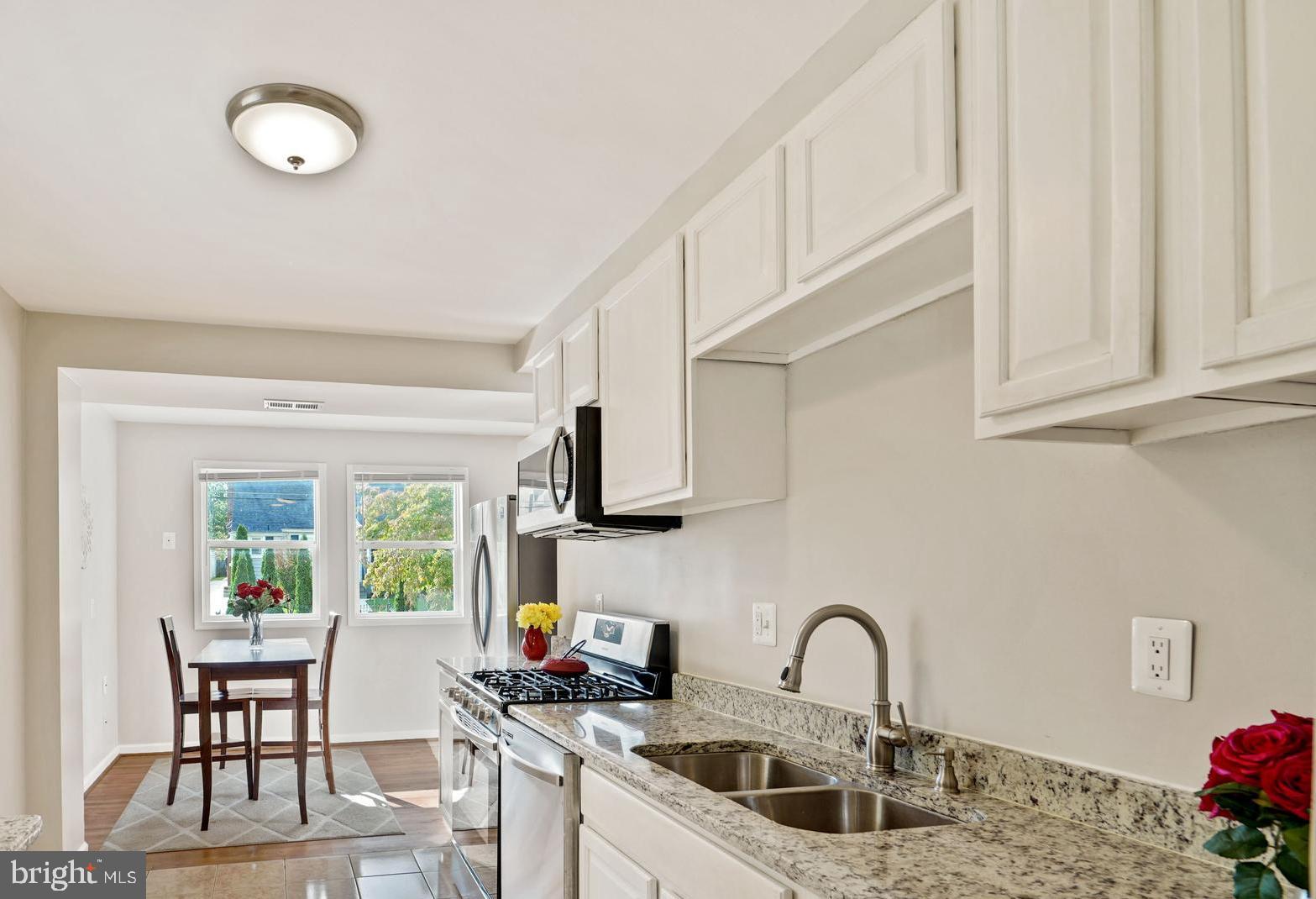 DOUGLAS PARK - Residential