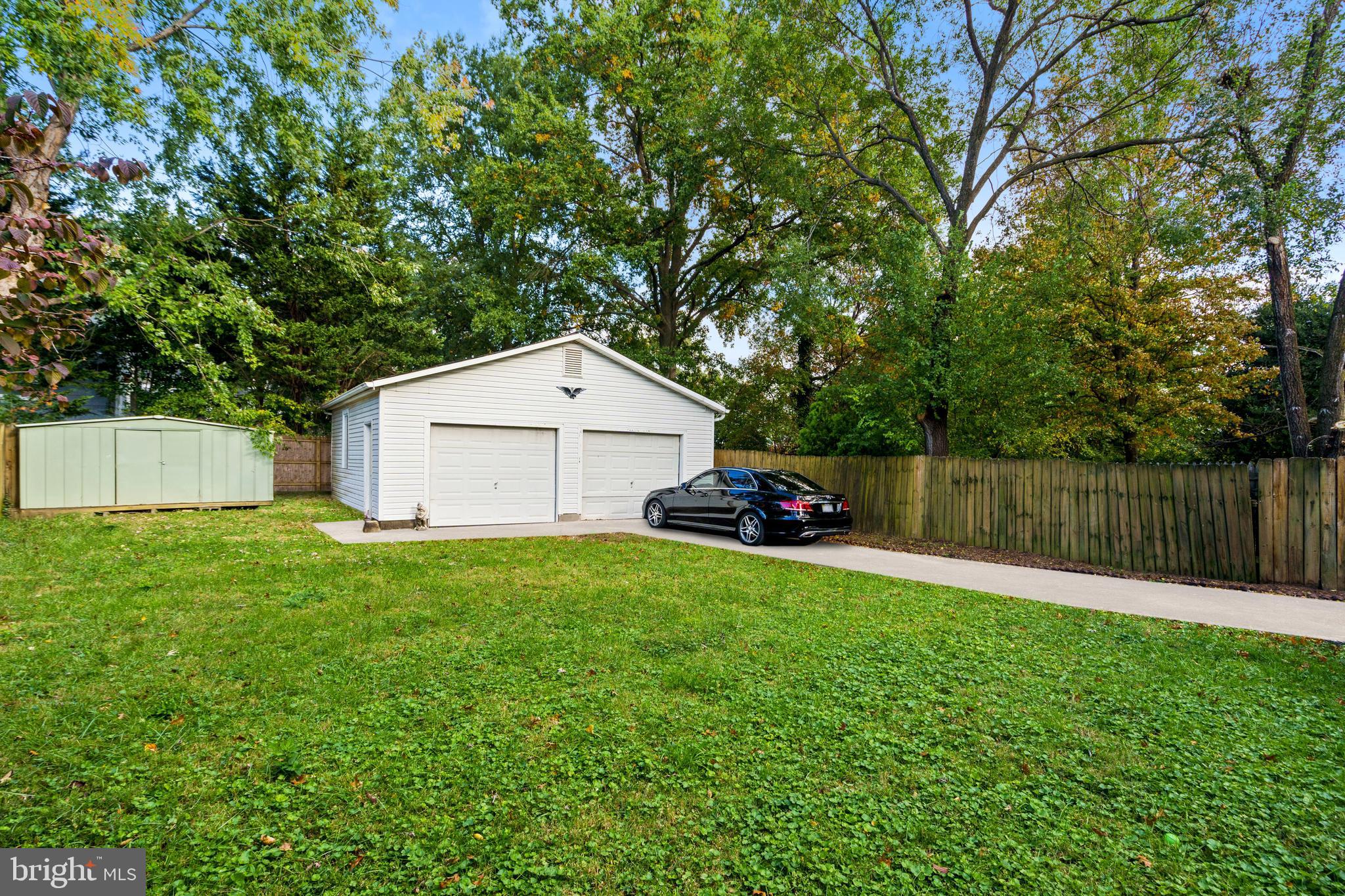 DOUGLAS PARK - Residential