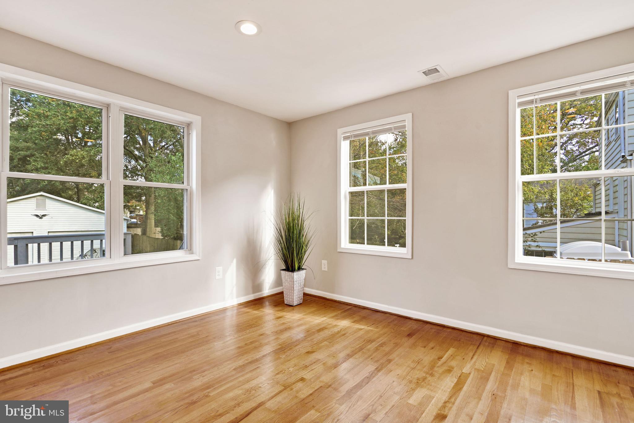 DOUGLAS PARK - Residential