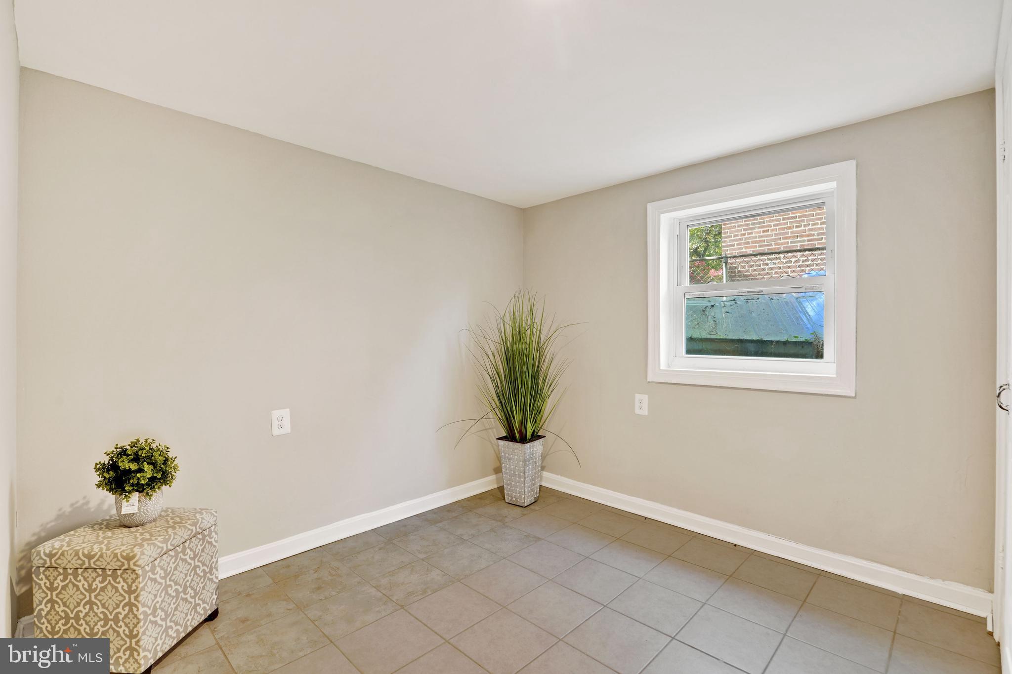 DOUGLAS PARK - Residential