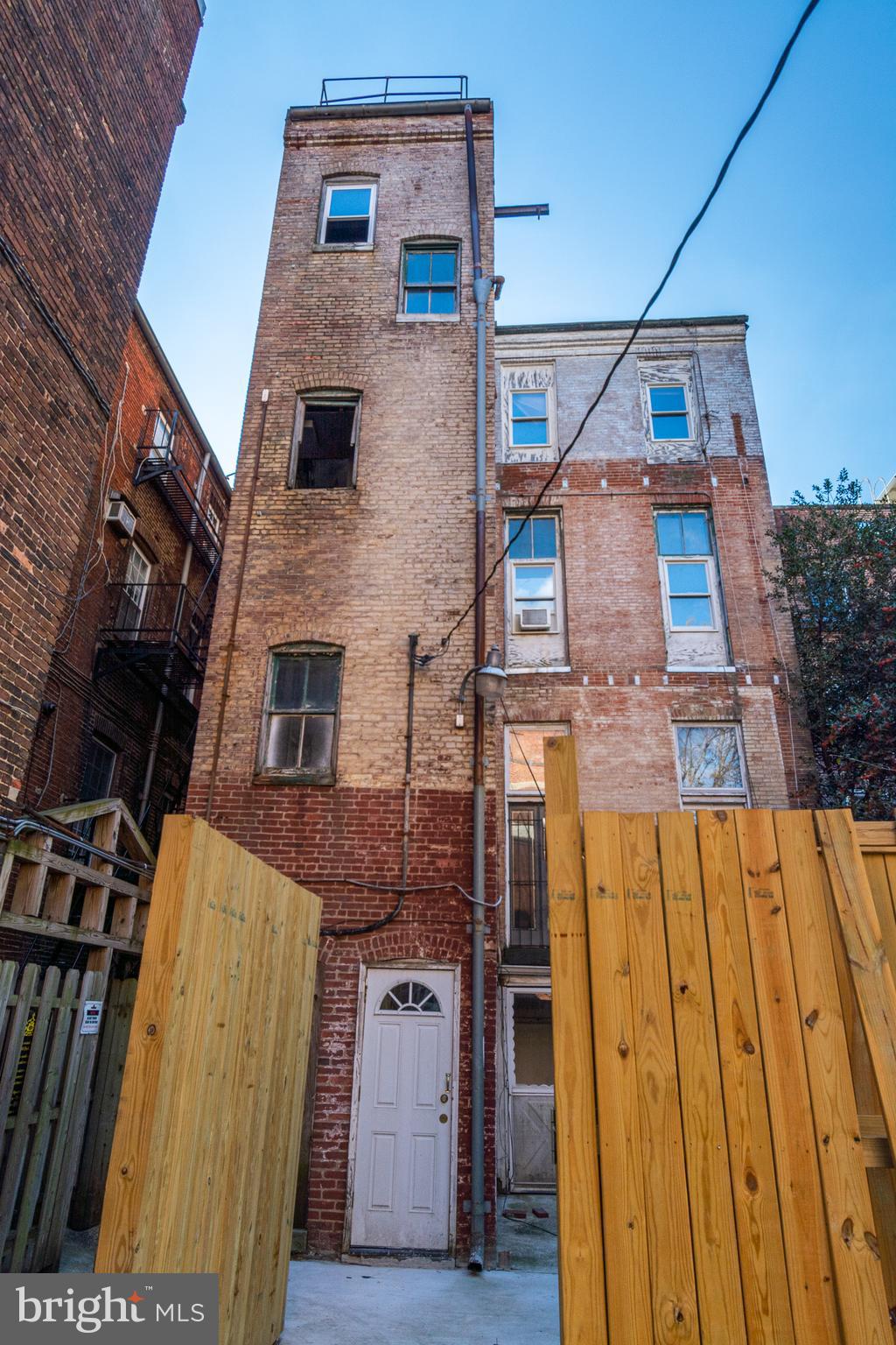BOLTON HILL HISTORIC DISTRICT - Commercial Sale