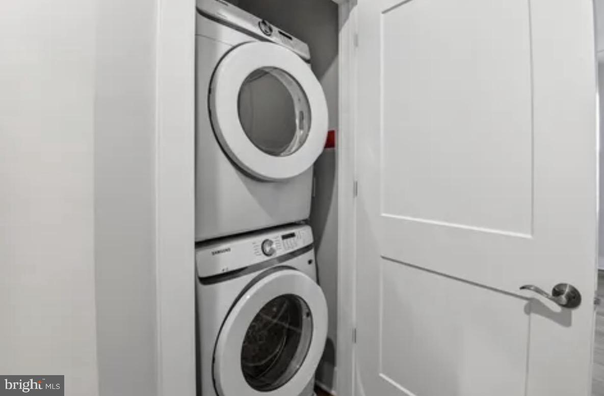 ELEMENT AT MILL CREEK - Residential