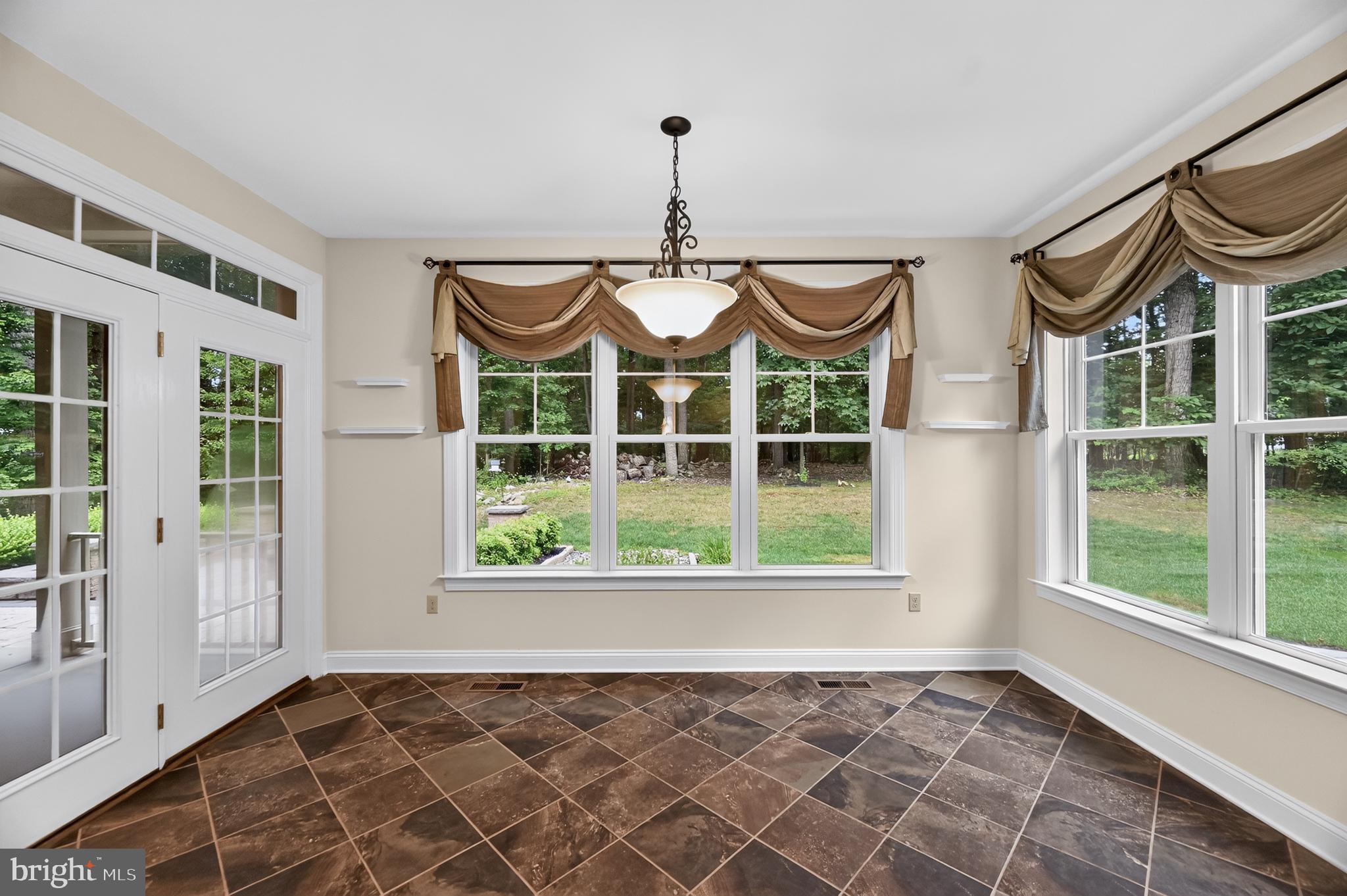 CHESTNUT GROVE FARM - Residential