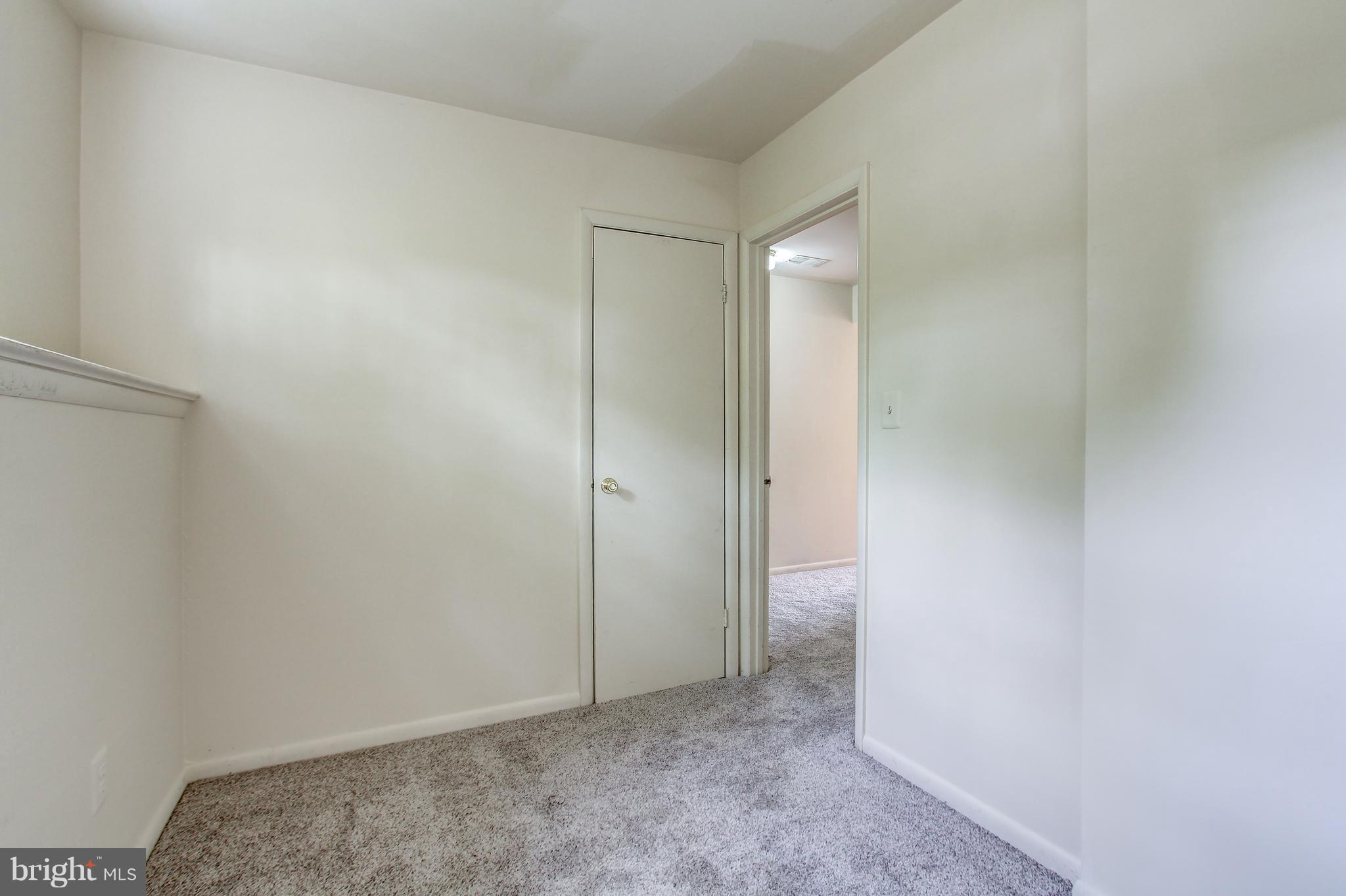 DERWOOD STATION - Residential